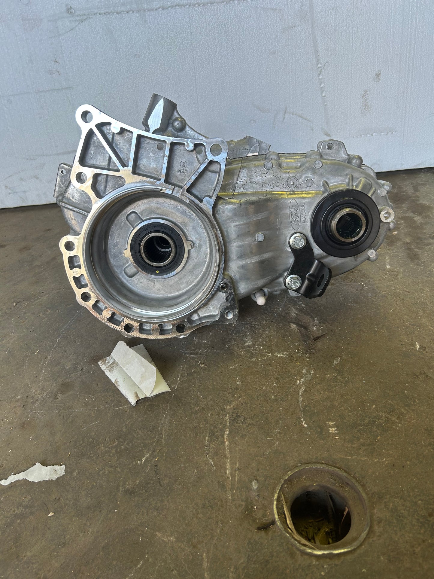 FORD TRANSFER CASE ASSEMBLY ML3Z7A195AK