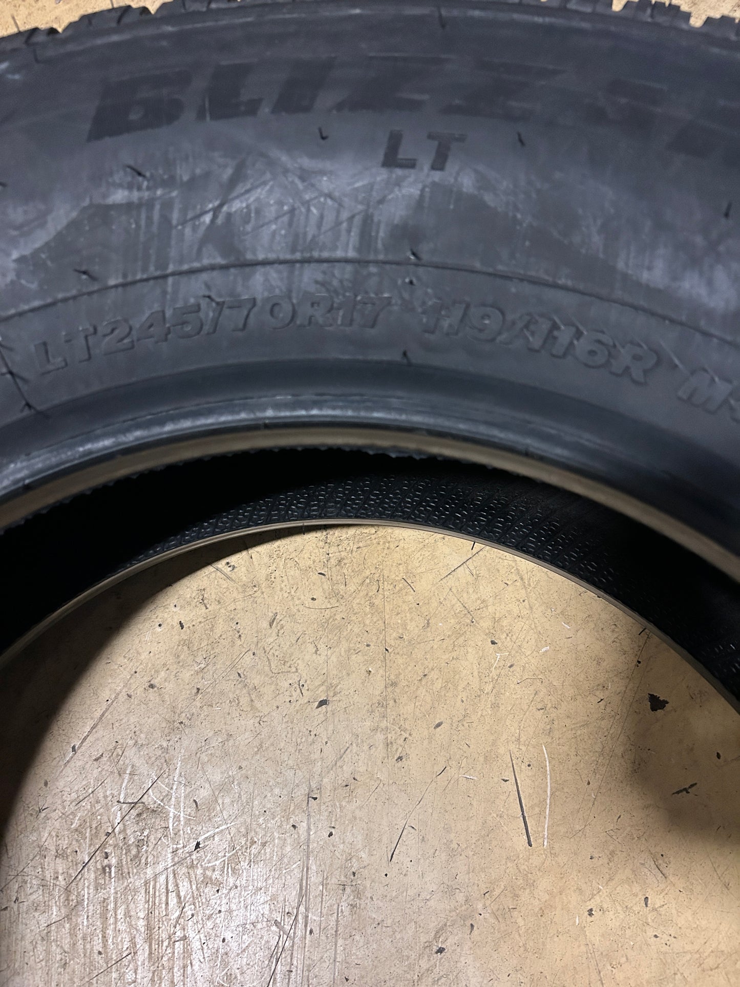 BRIDGESTONE BLIZZAK LT BSW LT 245 70 17 119/116R 10PLY WINTER TIRE 000652