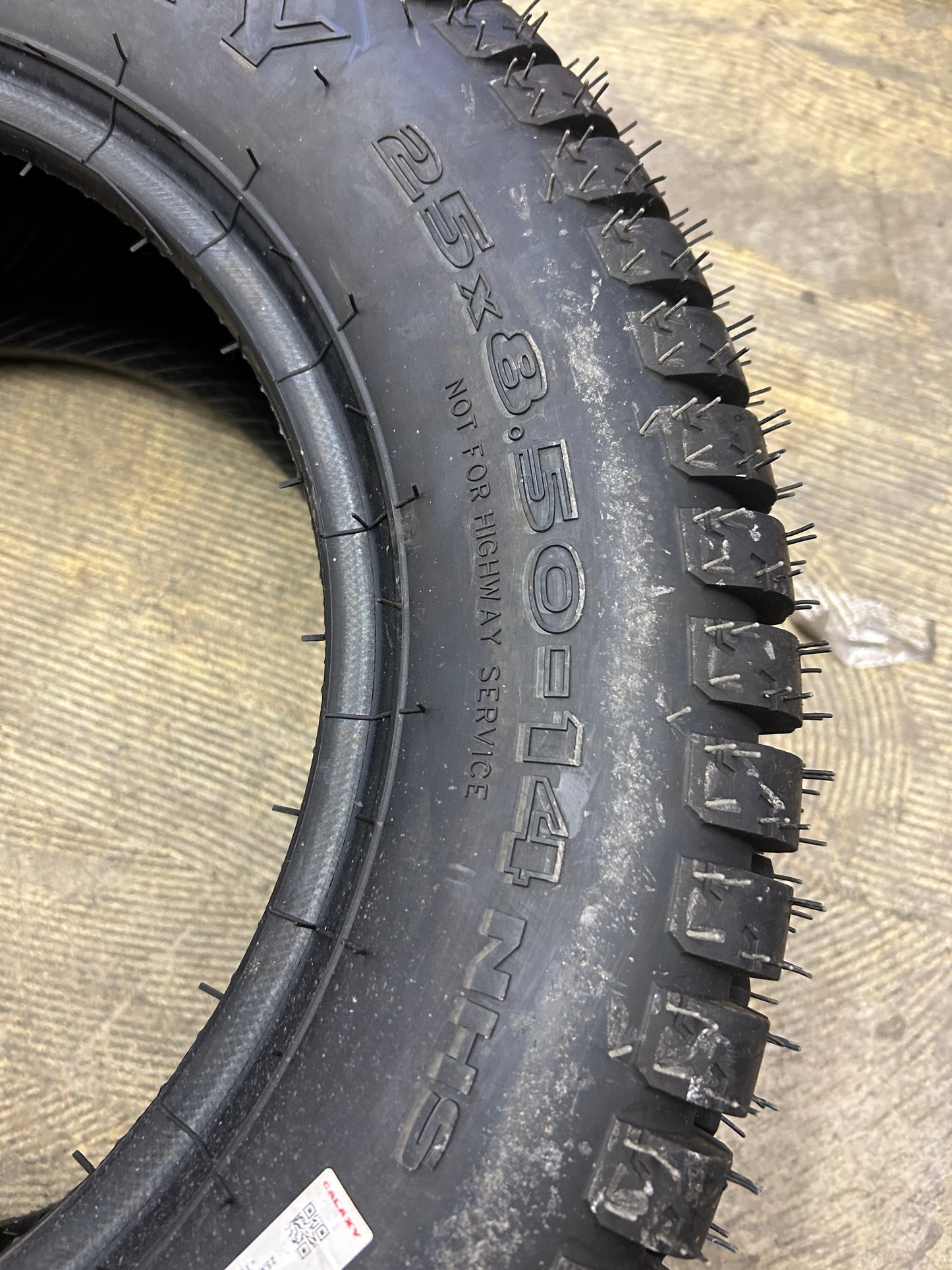 GALAXY MIGHTY MOW-TS BSW  25 8.5 14 6PLY LAWN TIRE 485629