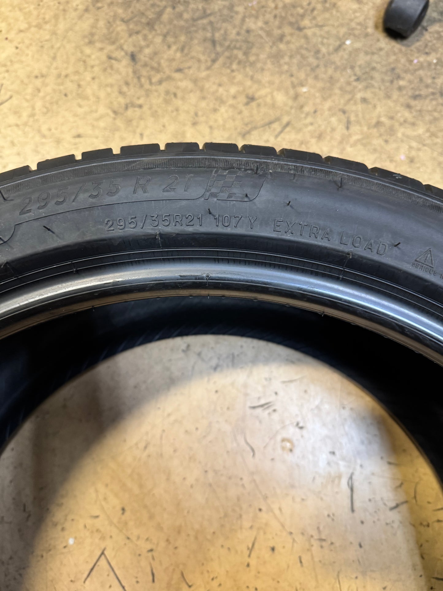 MICHELIN PILOT SPORT 4 SUV BSW P 295 35 21 107Y XL UHP SUMMER TIRE 02352