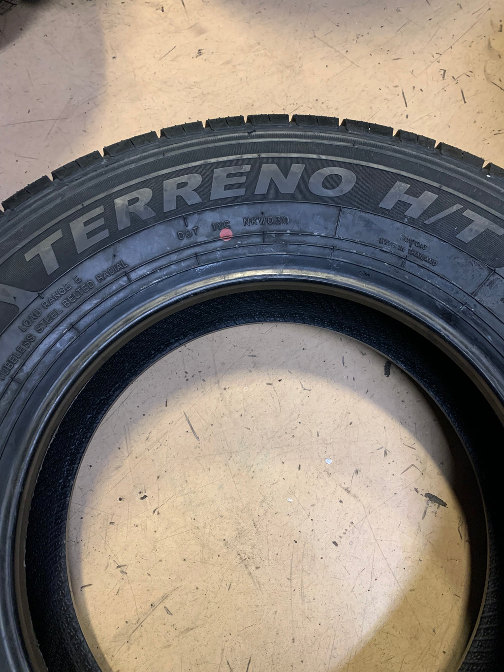 2 NOS FINALIST TERRENO H/T BSW LT 275 75 17 121/118S 10 PLY TIRE LLSUV025