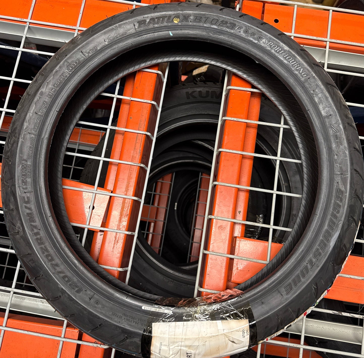 BRIDGESTONE BATTLAX BT023-F SPORT TOURING 120 70 17 58W FRONT MOTORCYCLE TIRE 001279