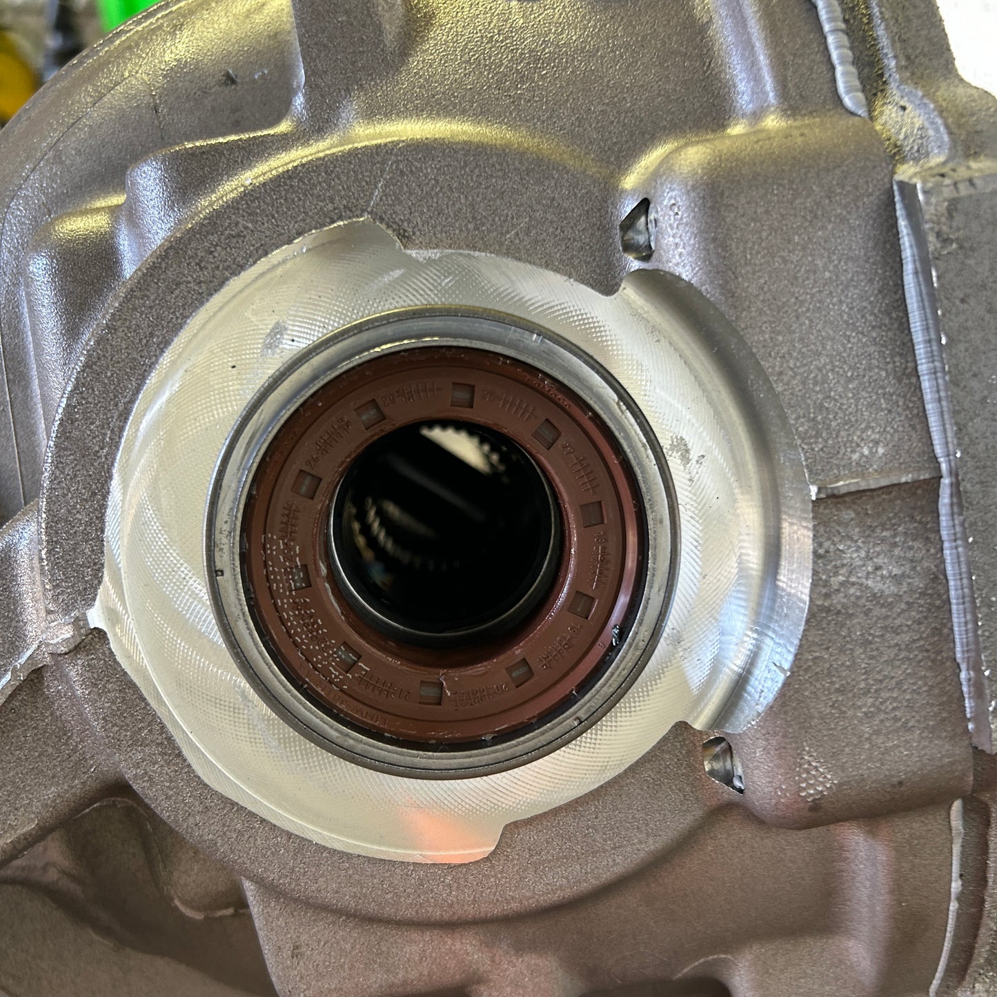 FORD DIFFERENTIAL REAR AXLE S604D