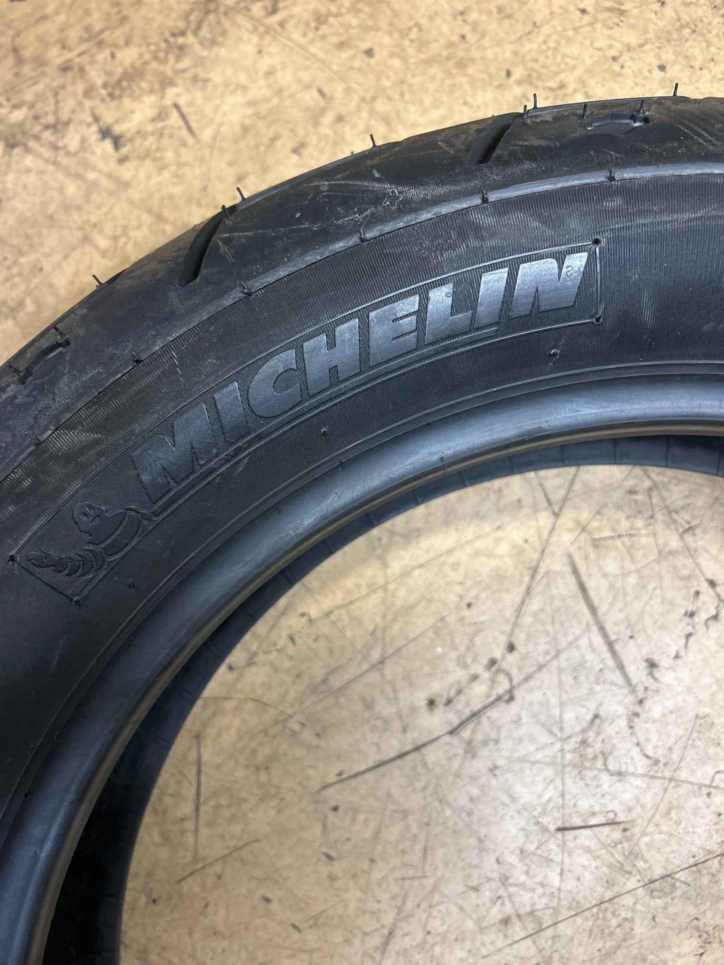 MICHELIN SCORCHER 31 BSW  180/65-16 81H 6PLY REAR MOTORCYCLE TIRE 65827