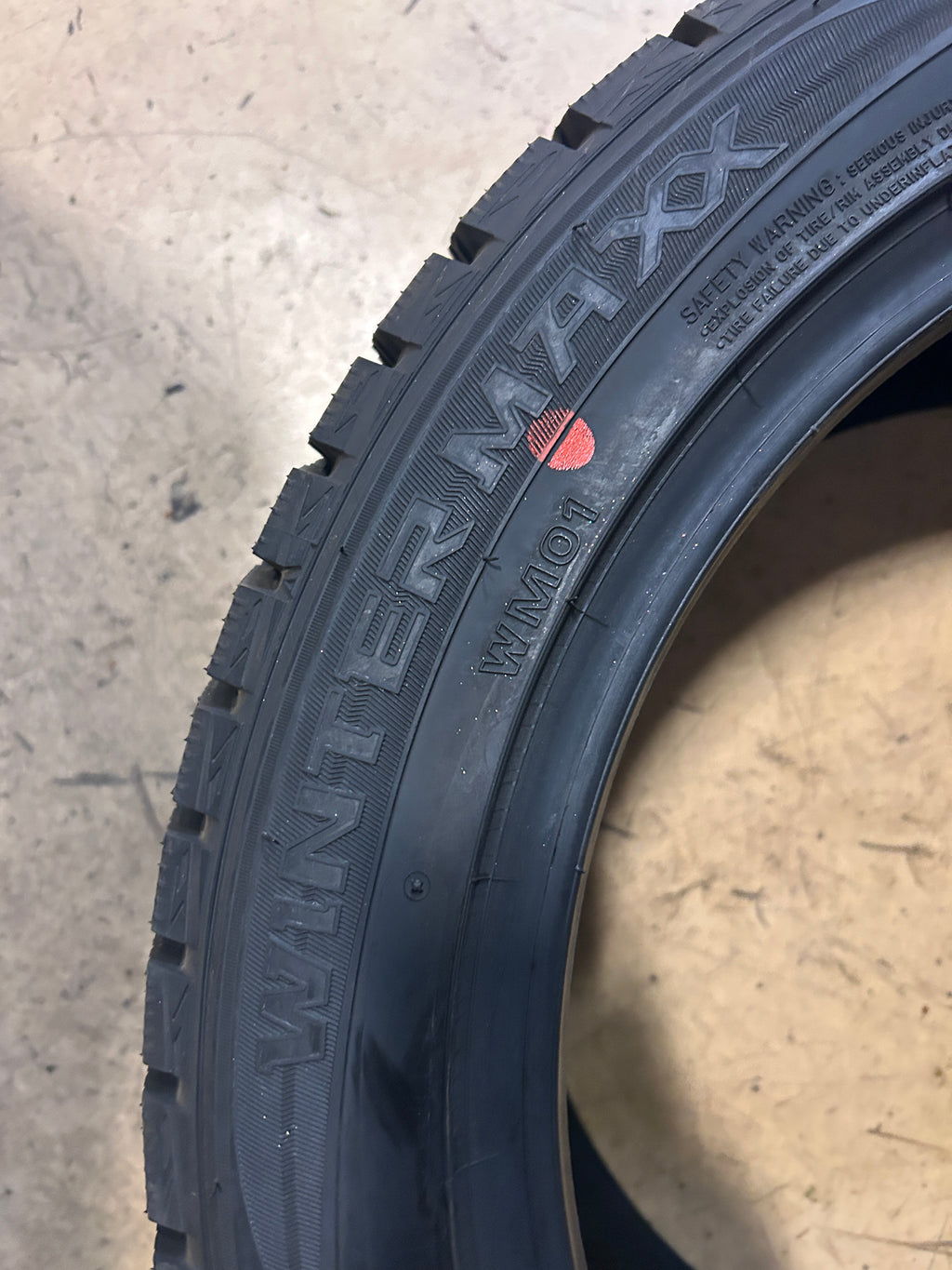 NOS DUNLOP WINTER MAXX BSW P 245 45 17 99T XL WINTER TIRE 266029735