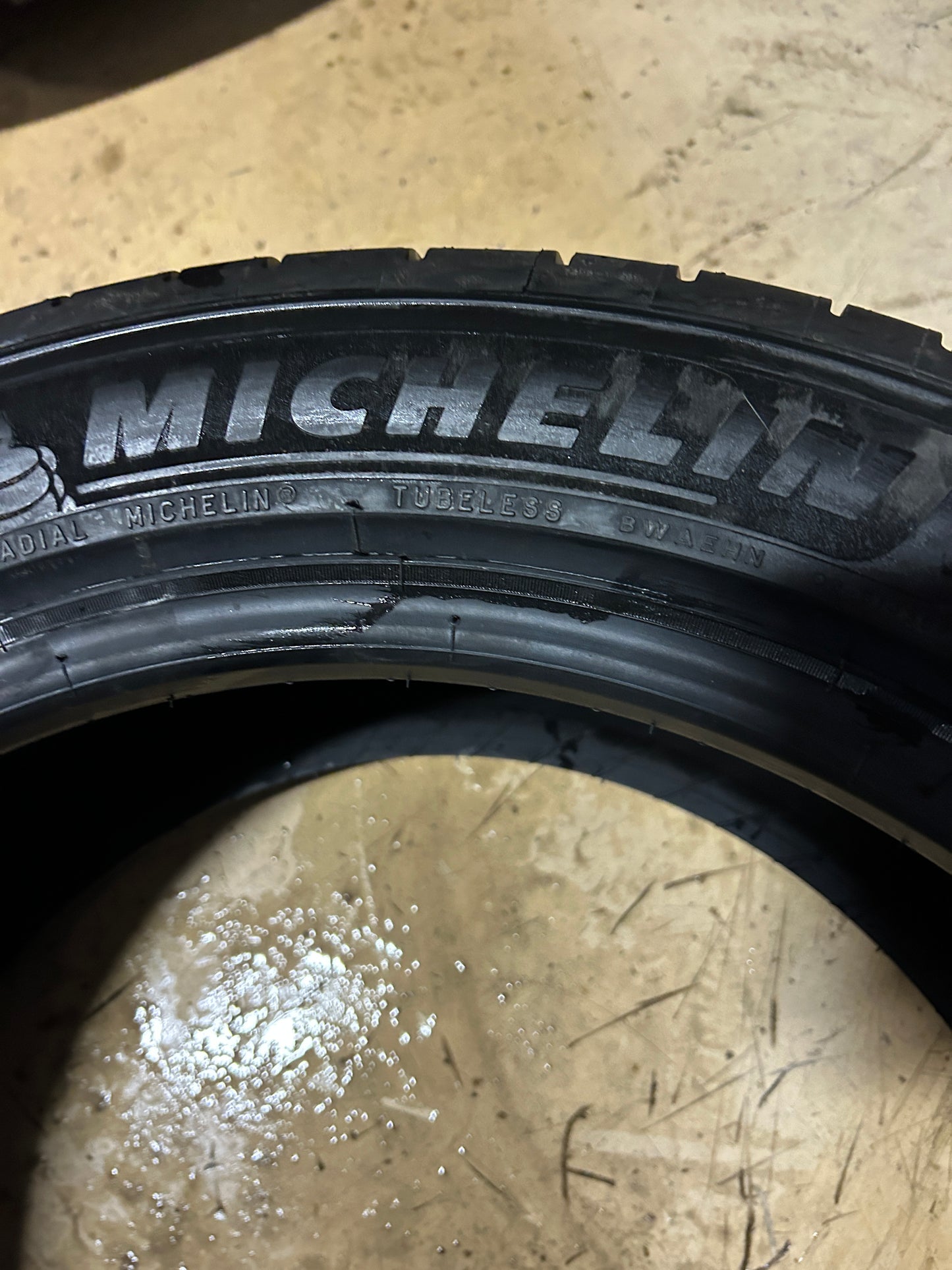 MICHELIN PILOT SPORT ALL SEASON 4 BSW P 235 50 18 101Y XL UHP TIRE 20421