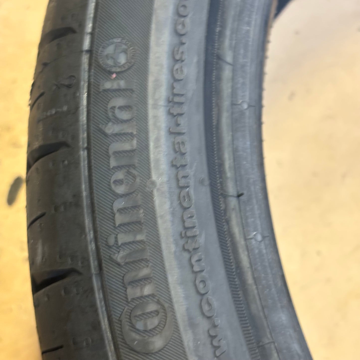 2 CONTINENTAL CONTISPORT CONTACT 5 SSR (MOE) P 225 40 18 92W XL TIRE 03586880000 ALL SEASON MERCEDES