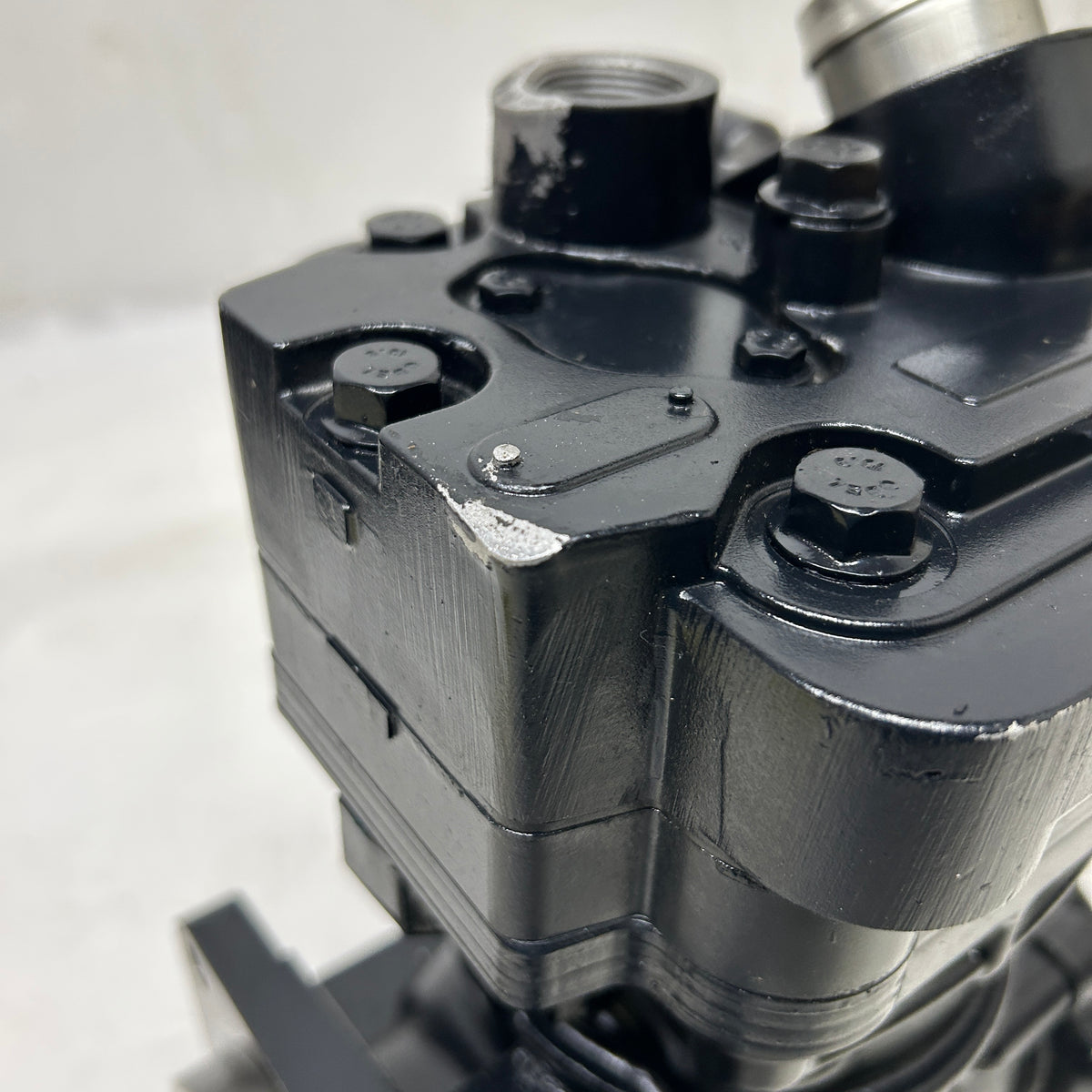 DETROIT DD15 ENGINE AIR COMPRESSOR REFURBISHED DOES NOT INCLUDE GASKETS  RA4711302515