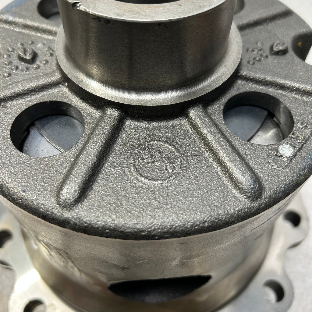AAM 2019+ DODGE RAM 3500 30-SPILINE LIMITED SLIP REAR DIFFERENTIAL