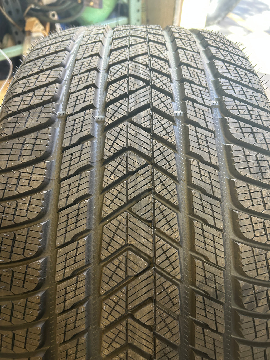 NOS PIRELLI SCORPION WINTER BSW P 315 45 21 116V WINTER TIRE 4107600