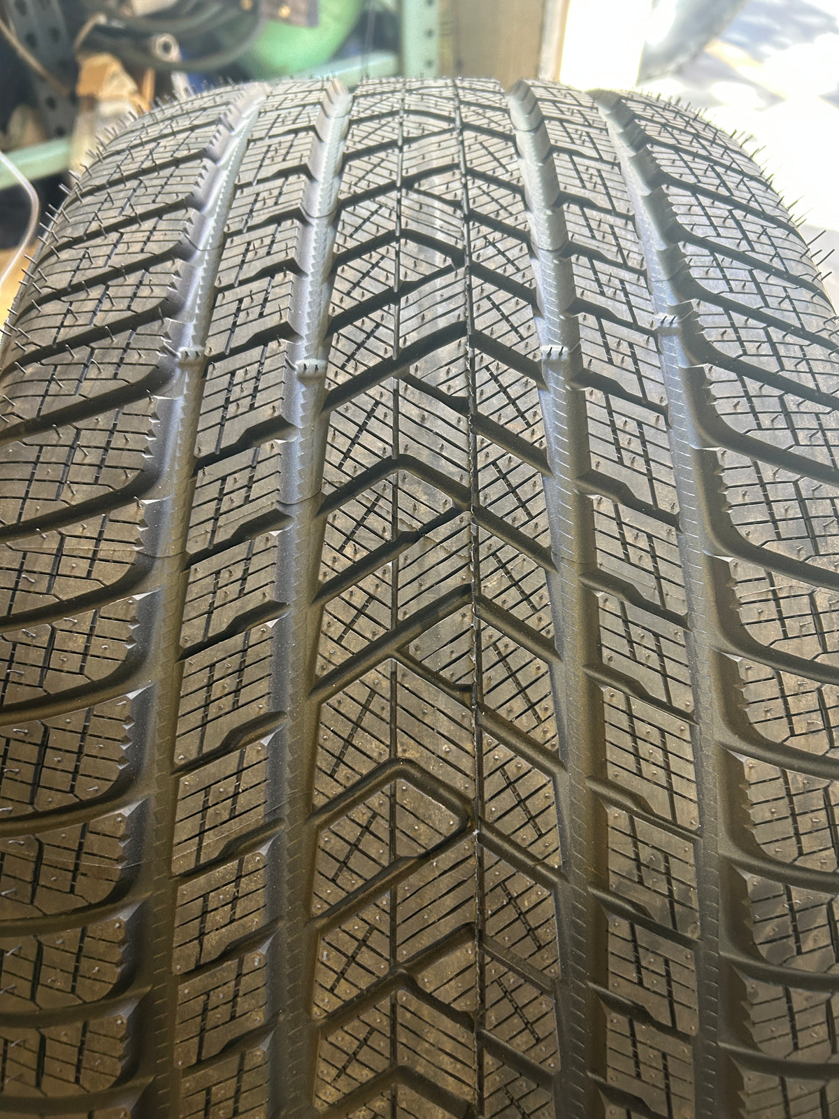 NOS PIRELLI SCORPION WINTER BSW P 315 45 21 116V WINTER TIRE 4107600