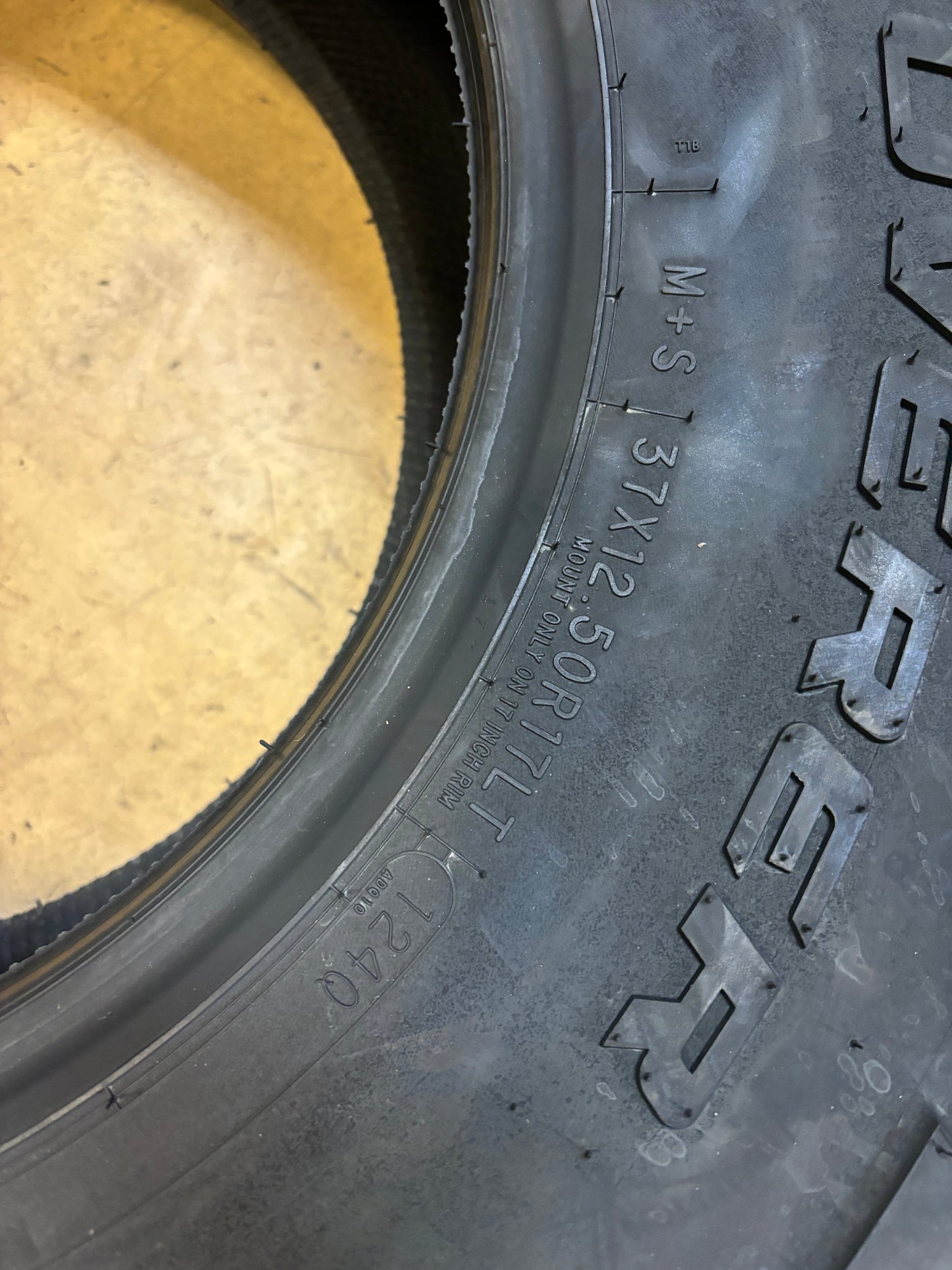 COOPER DISCOVERER RUGGED TREK LT 37 12.5 17124Q LRD 8PLY ROUGH TERRAIN TIRE 170213007