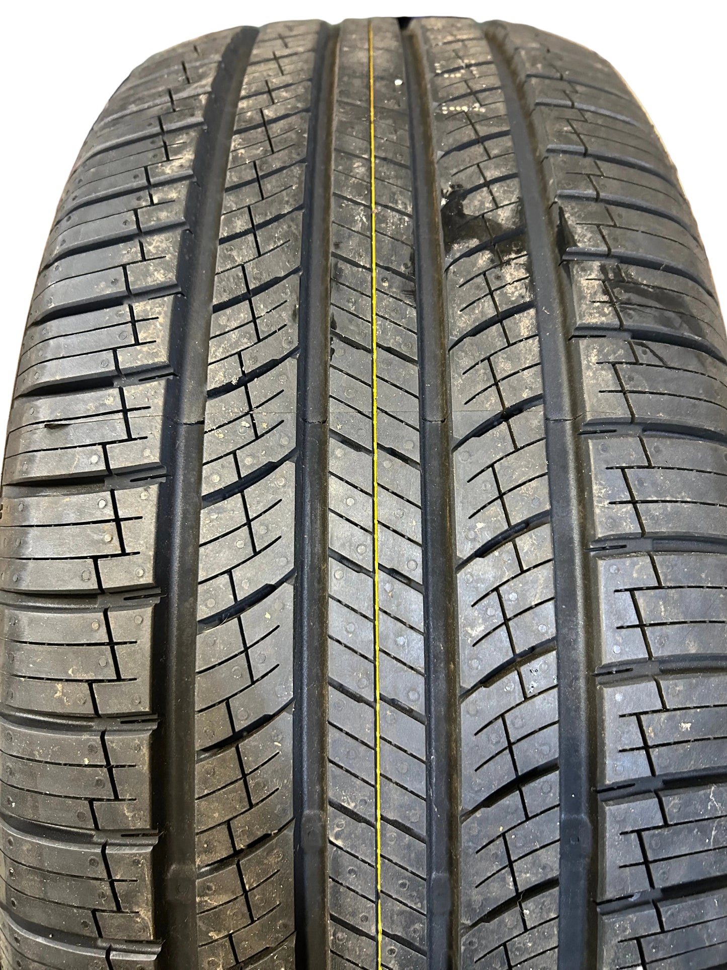 NEXEN ROADIAN GTX BSW P 235 50 20 104W XL ALL SEASON TIRE 19805NXK