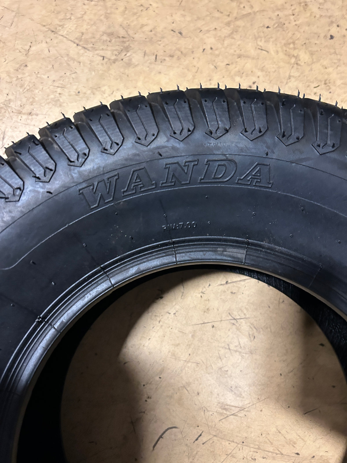 WANDA P332 BSW 24 9.5 12 4PLY LAWN TIRE P332WD2