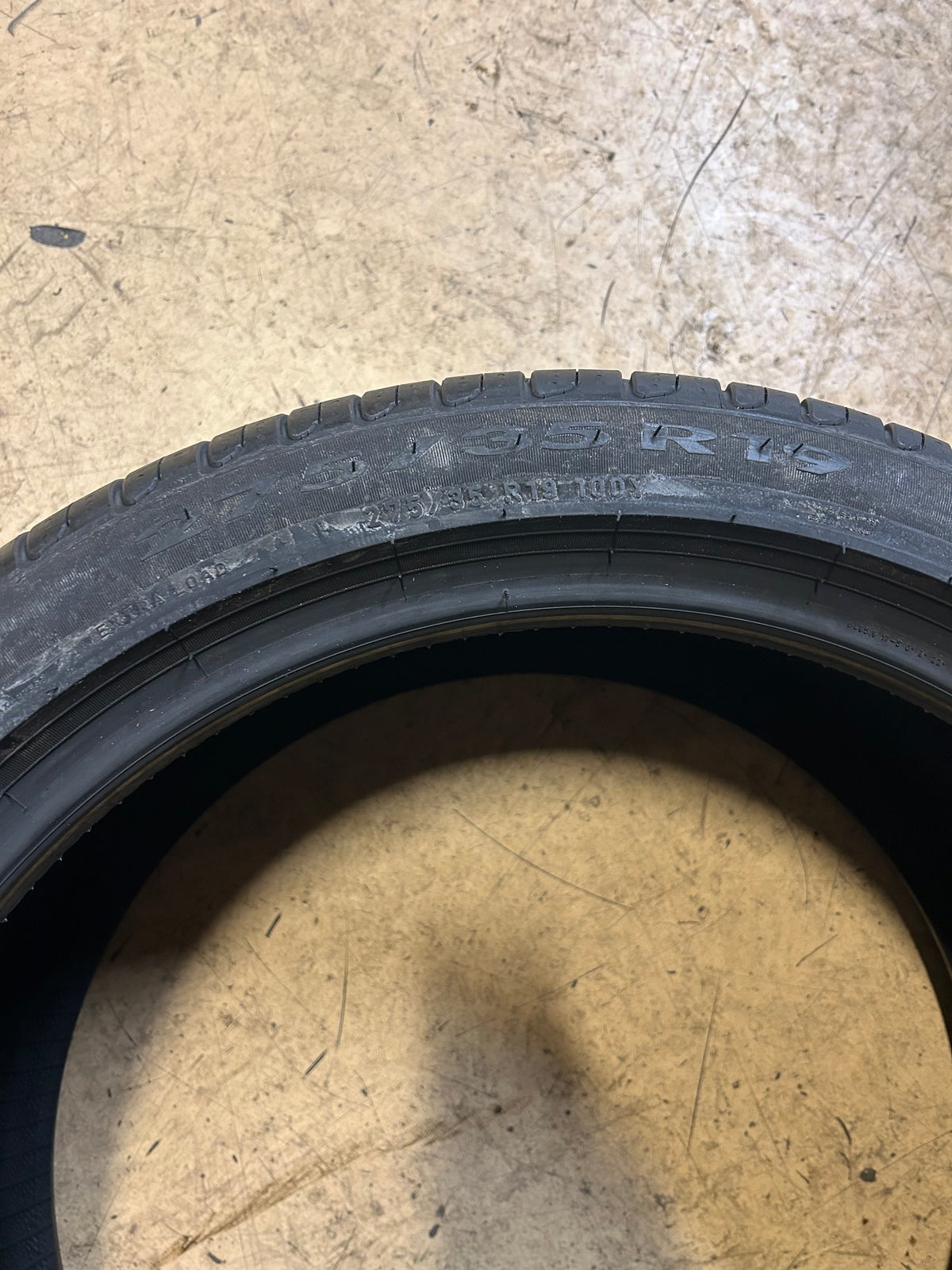 PIRELLI CINTURATO P7 RUNFLAT BSW P 275 35 19 100Y XL UHP TIRE 2478800
