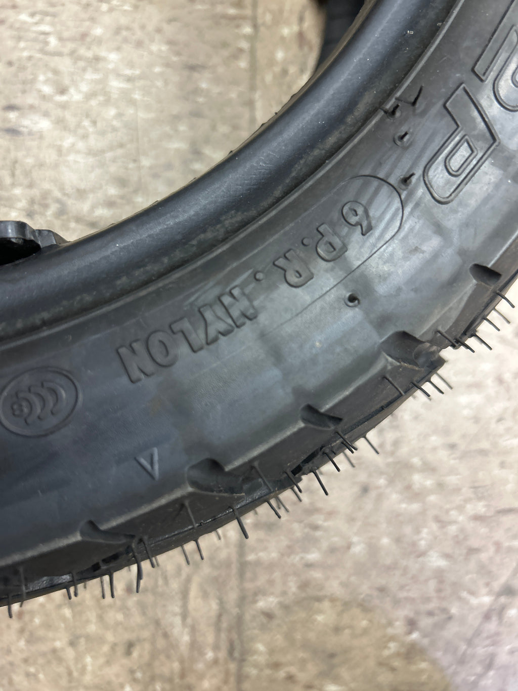 SHINKO SR723 BSW 130 70 12 62P REAR SCOOTER TIRE 874500