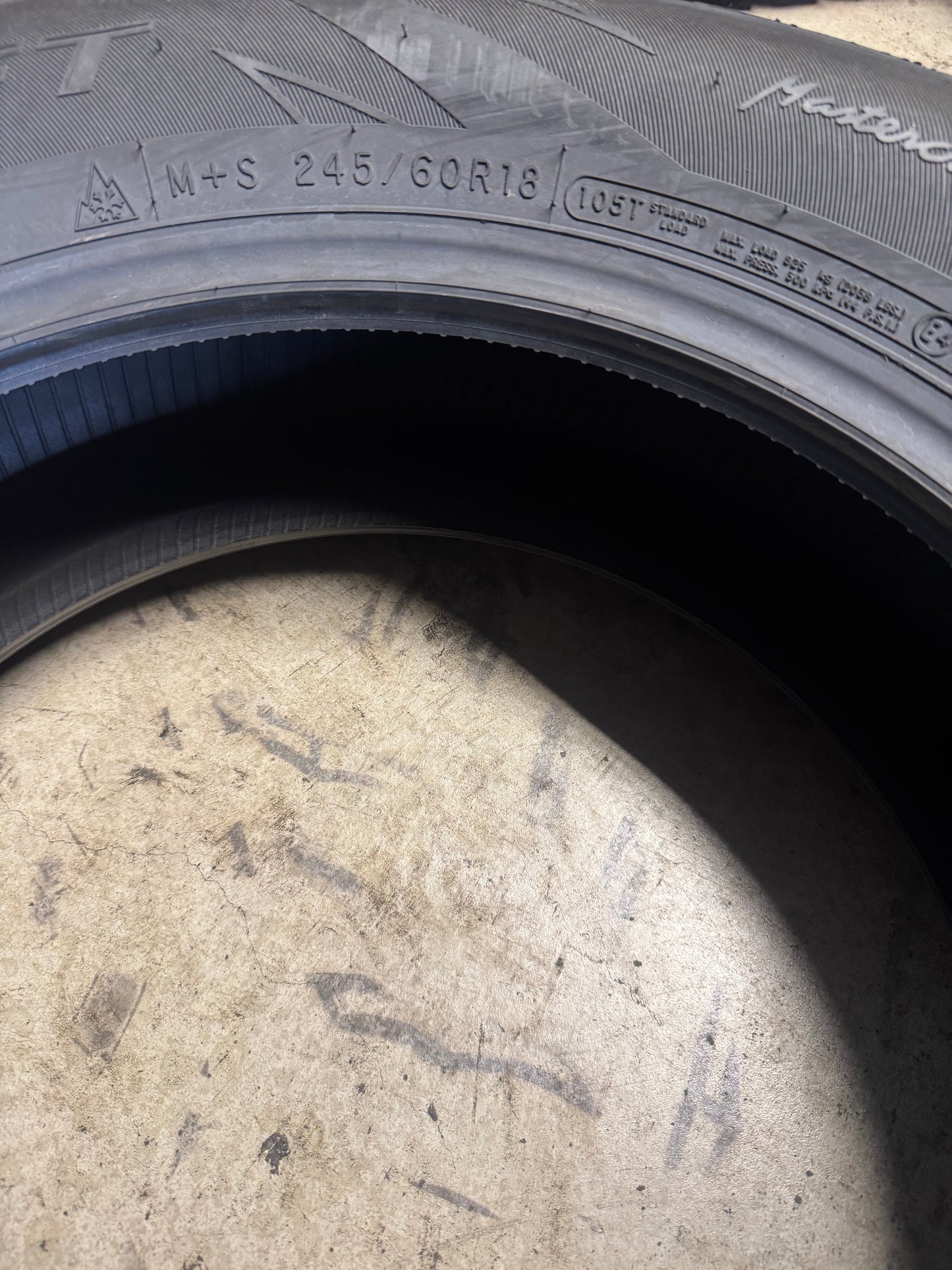 NOS MASTERCRAFT GLACIER TREX BSW P 245 60 18 105T WINTER TIRE 167243010