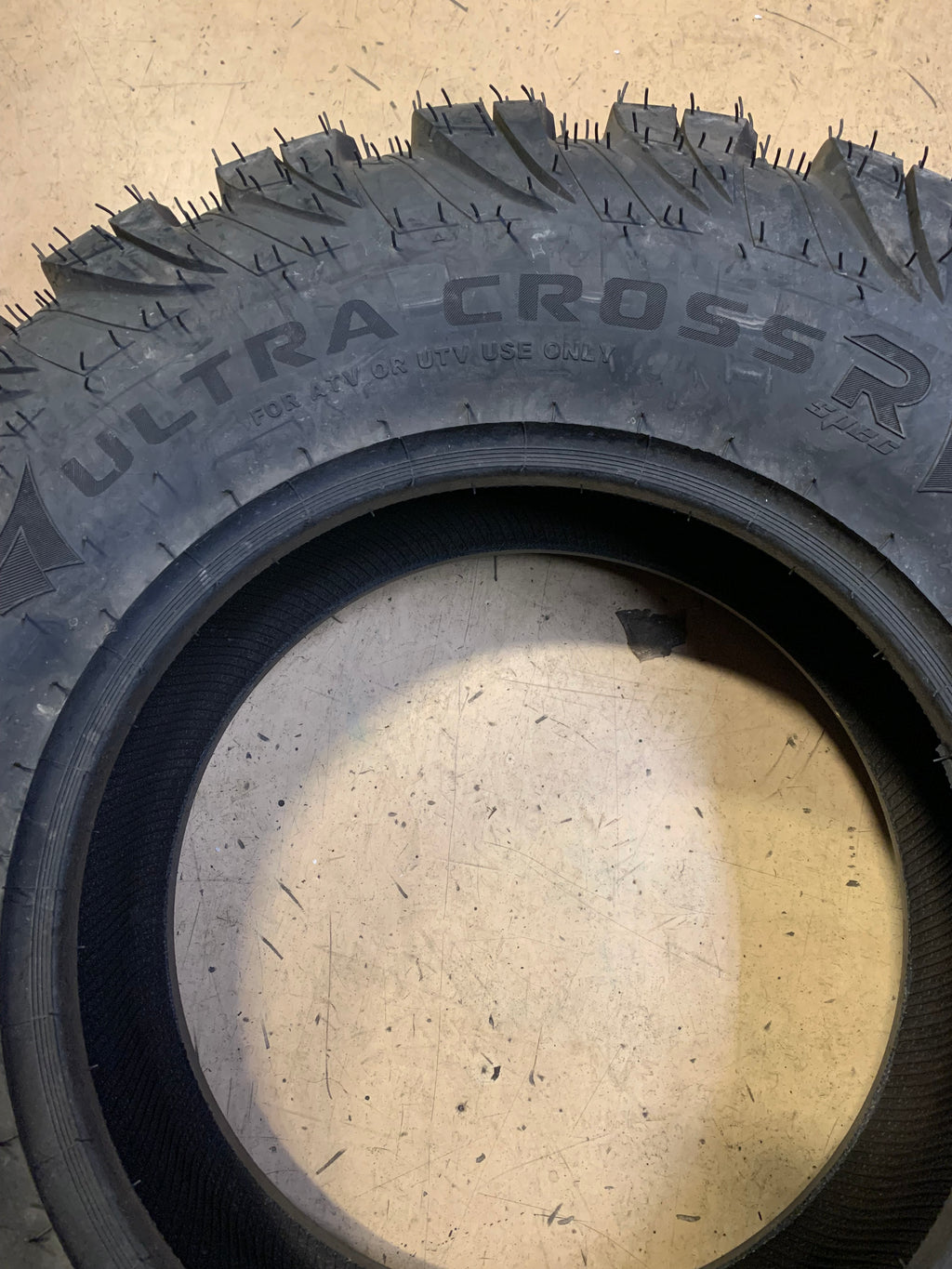 NOS ITP ULTRACROSS  BSW   31 9.5 15 8PLY ATV/UTV TIRE 6P0516