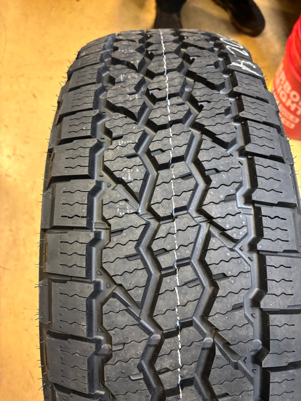 BRIDGESTONE DUELER A/T ASCENT  BSW P 265 65 18 114T SL ALL TERRAIN  TIRE 009705