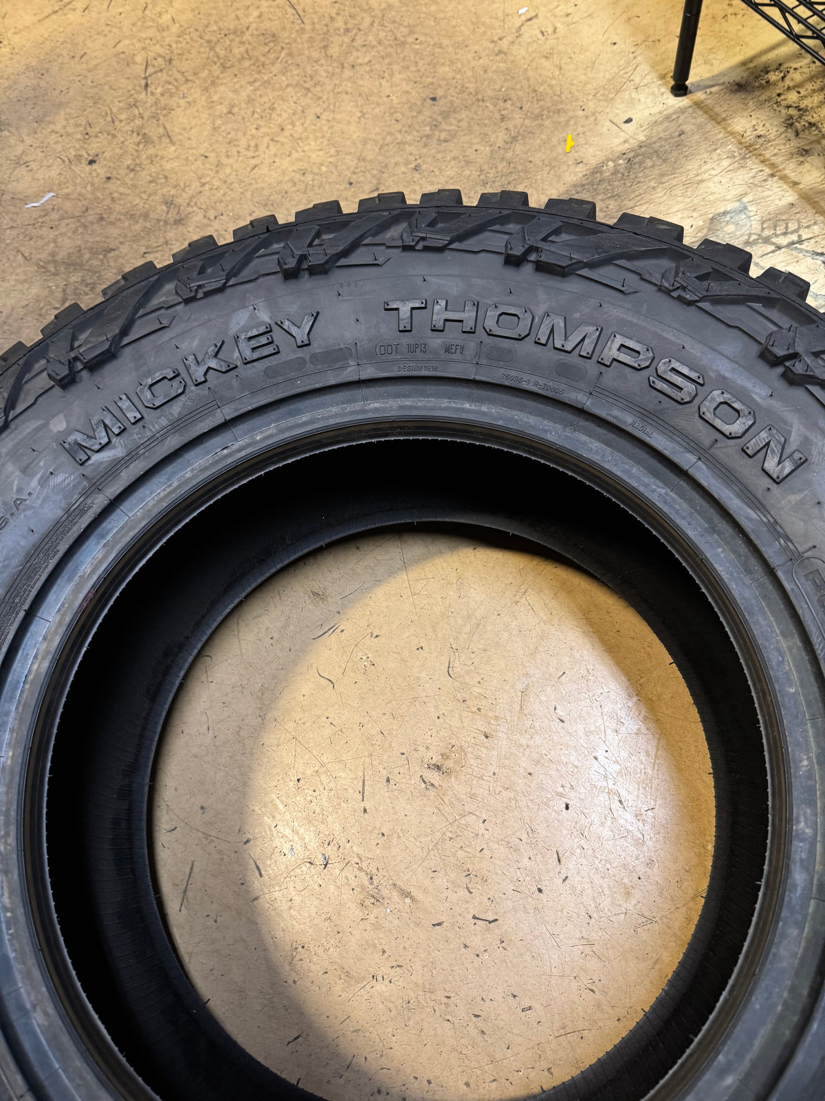 2 MICKEY THOMPSON BAJA BOSS A/T LT 285 65 18 125/122Q 10PLY TIRE 331016001