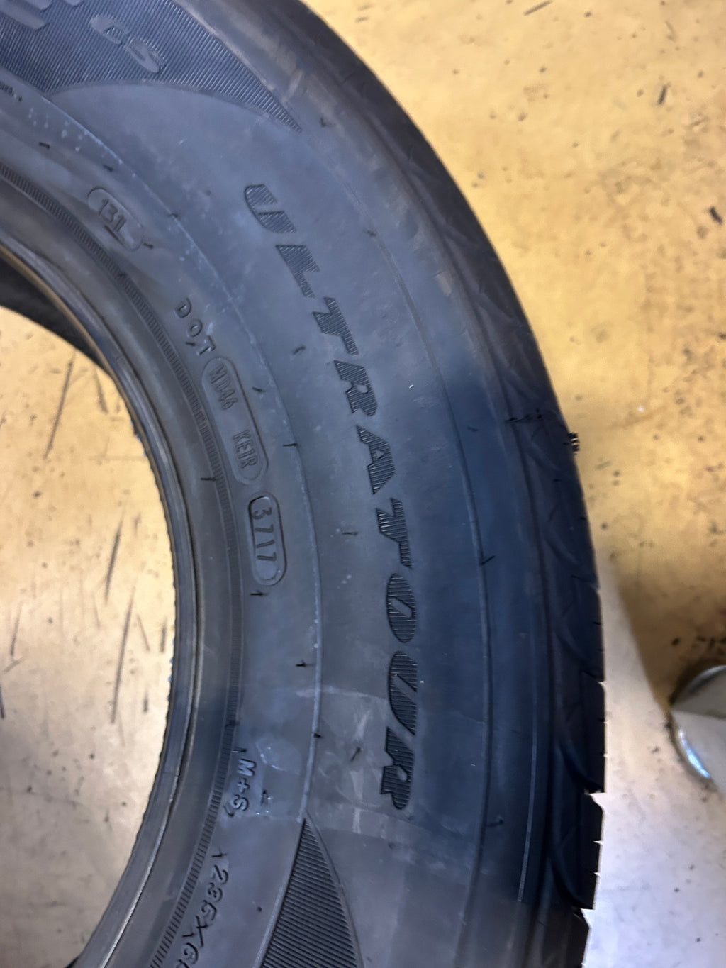 NOS GOODYEAR ASSURANCE ULTRATOUR P 235 65 16 103T SL ALL SEASON TIRE 680207386