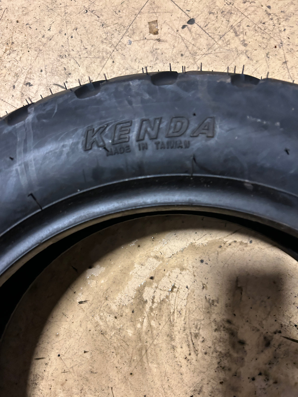 KENDA K761 BSW 110 90 12 64J DUAL SCOOTER TIRE 43291016B1