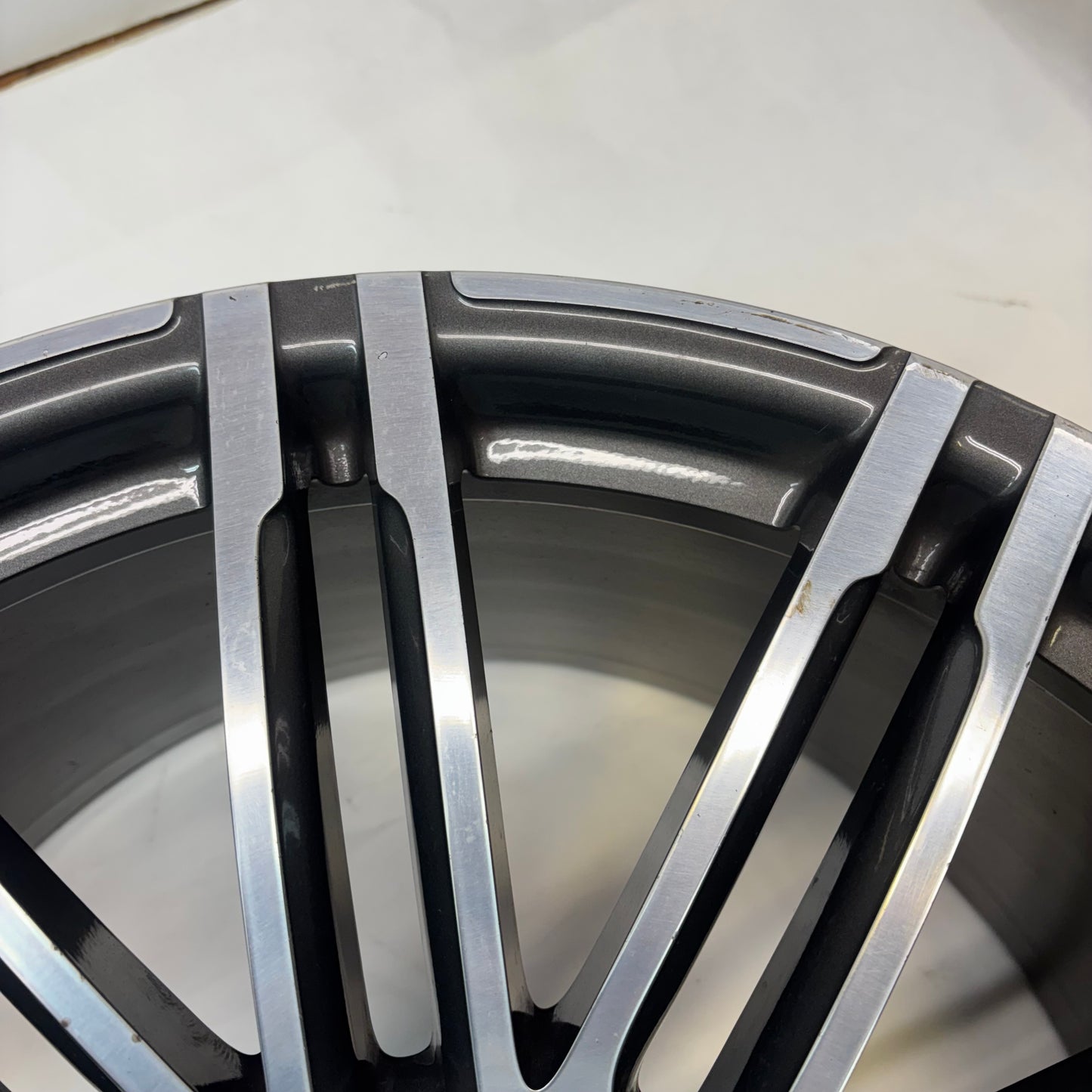 GENUINE PORSCHE MACAN 21 INCH STAGGERED SET F:21X9 ET26 R:21X10 ET26 WHEELS