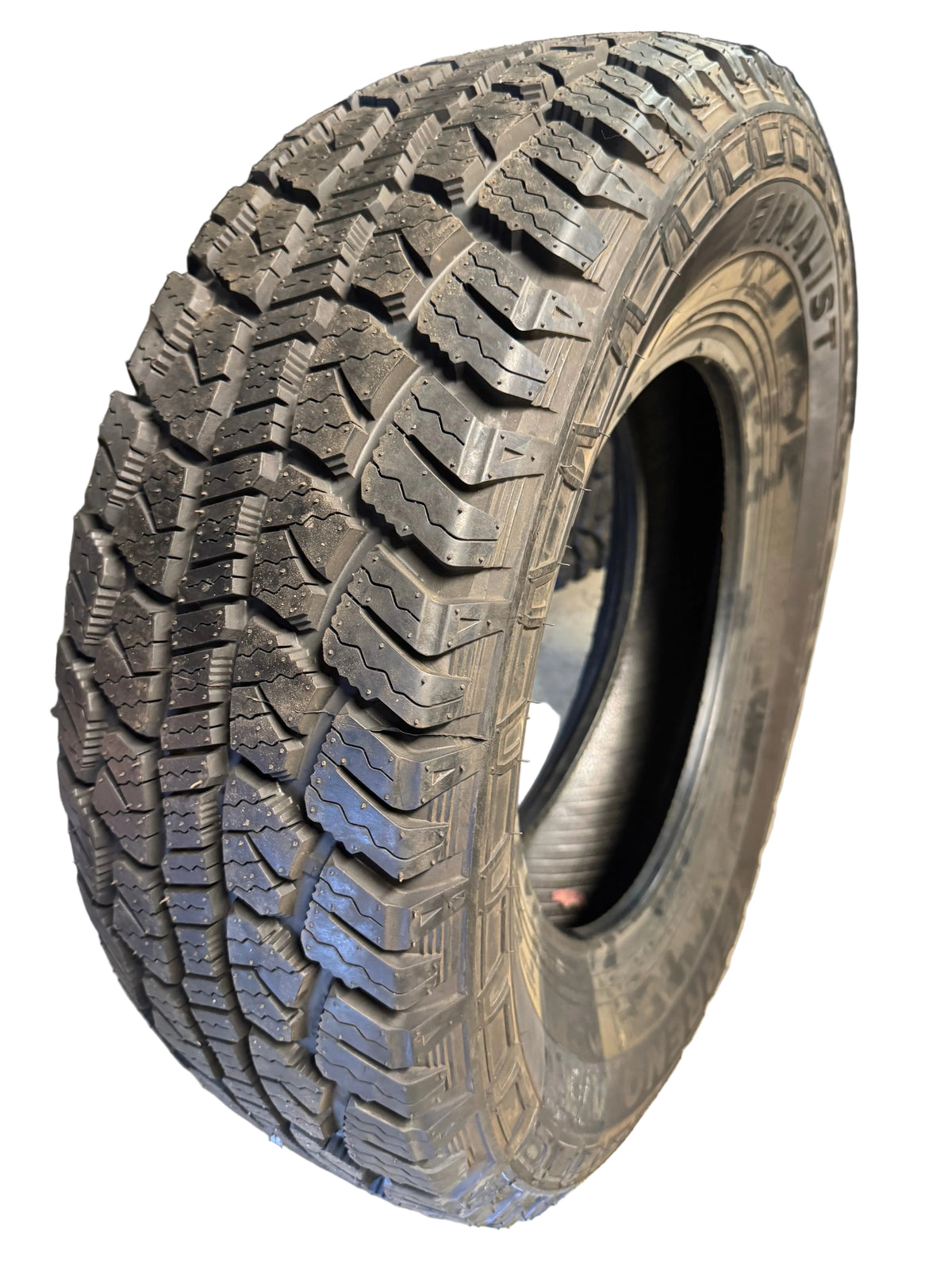 2 NOS FINALIST TERRENO A/T BSW P 265 70 17 115T ALL TERRAIN TIRE LLSUV041