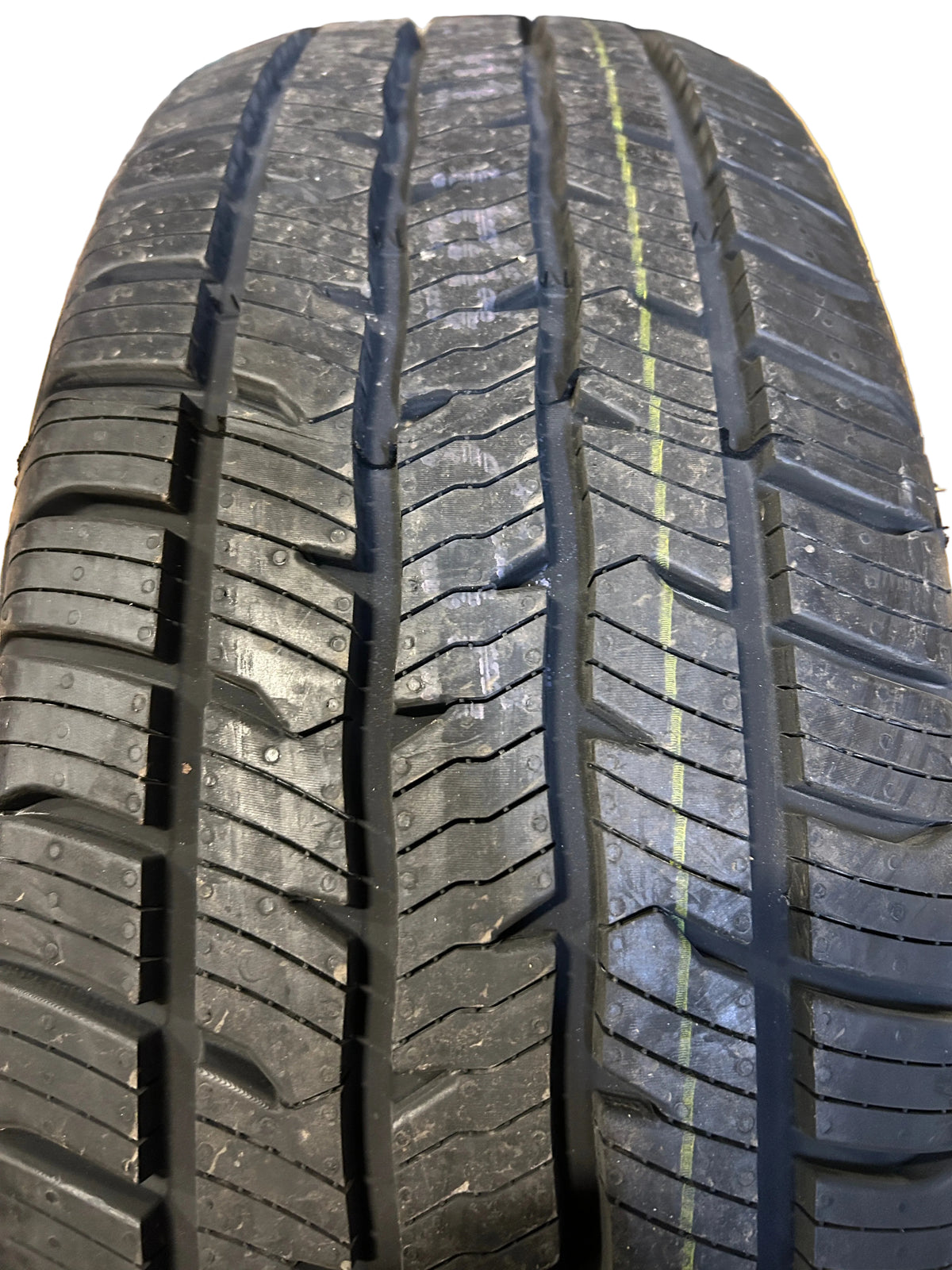 BFGOODRICH ADVANTAGE CONTROL HT BSW P 255 65 17 110T HIGHWAY TIRE 77143