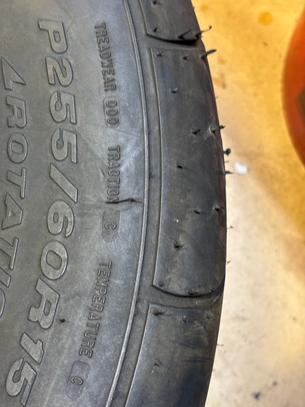 MICKEY THOMPSON ET STREET S/S P 255 60 15 SL PERFORMANCE TIRE 90000024552