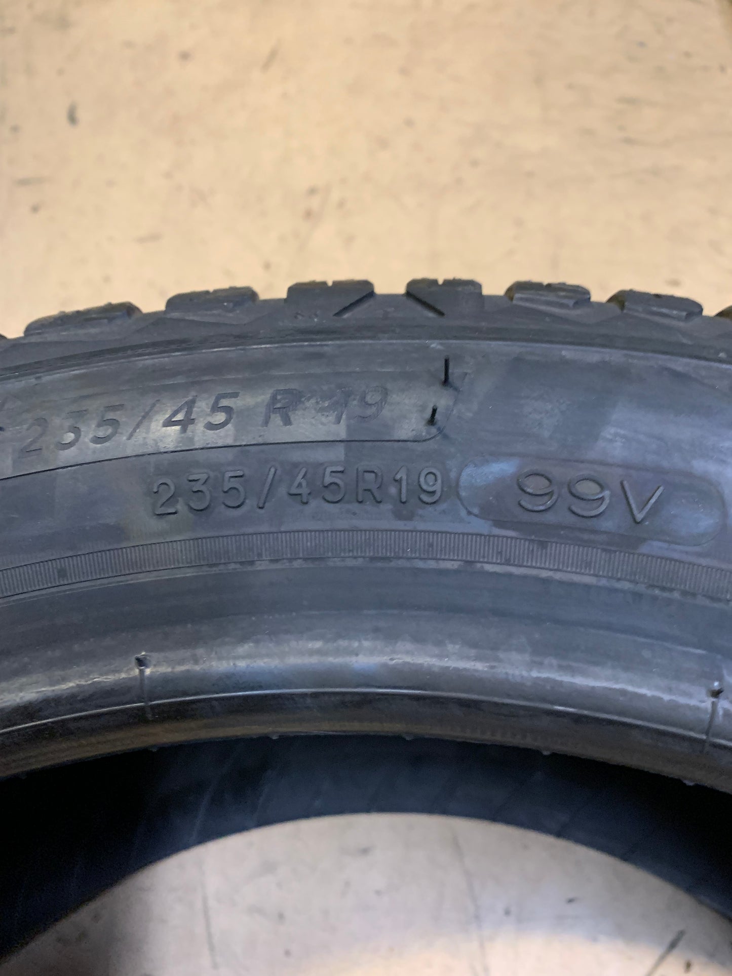 MICHELIN CROSSCLIMATE 2 BSW P 235 45 19 99V ALL WEATHER TIRE 16620