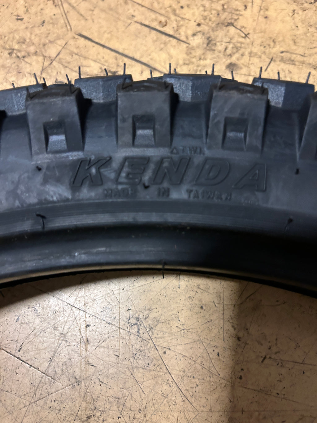 KENDA K270 BSW 3.25 21 57P FRONT MOTORCYCLE TIRE 042702138B0