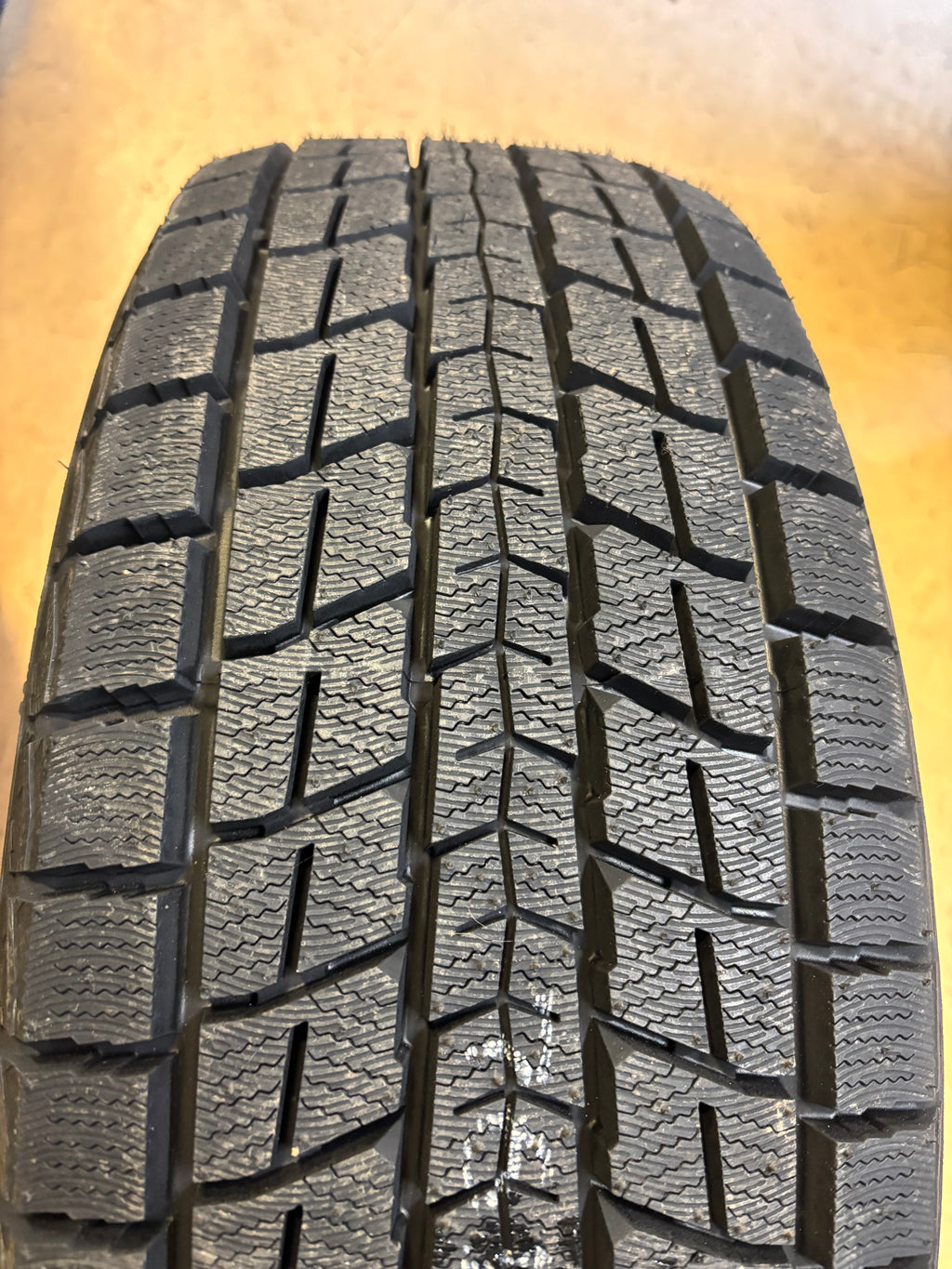 DUNLOP WINTERMAXX SJ8 BSW P 235 55 19 101R SL SNOW WINTER TIRE 290124125