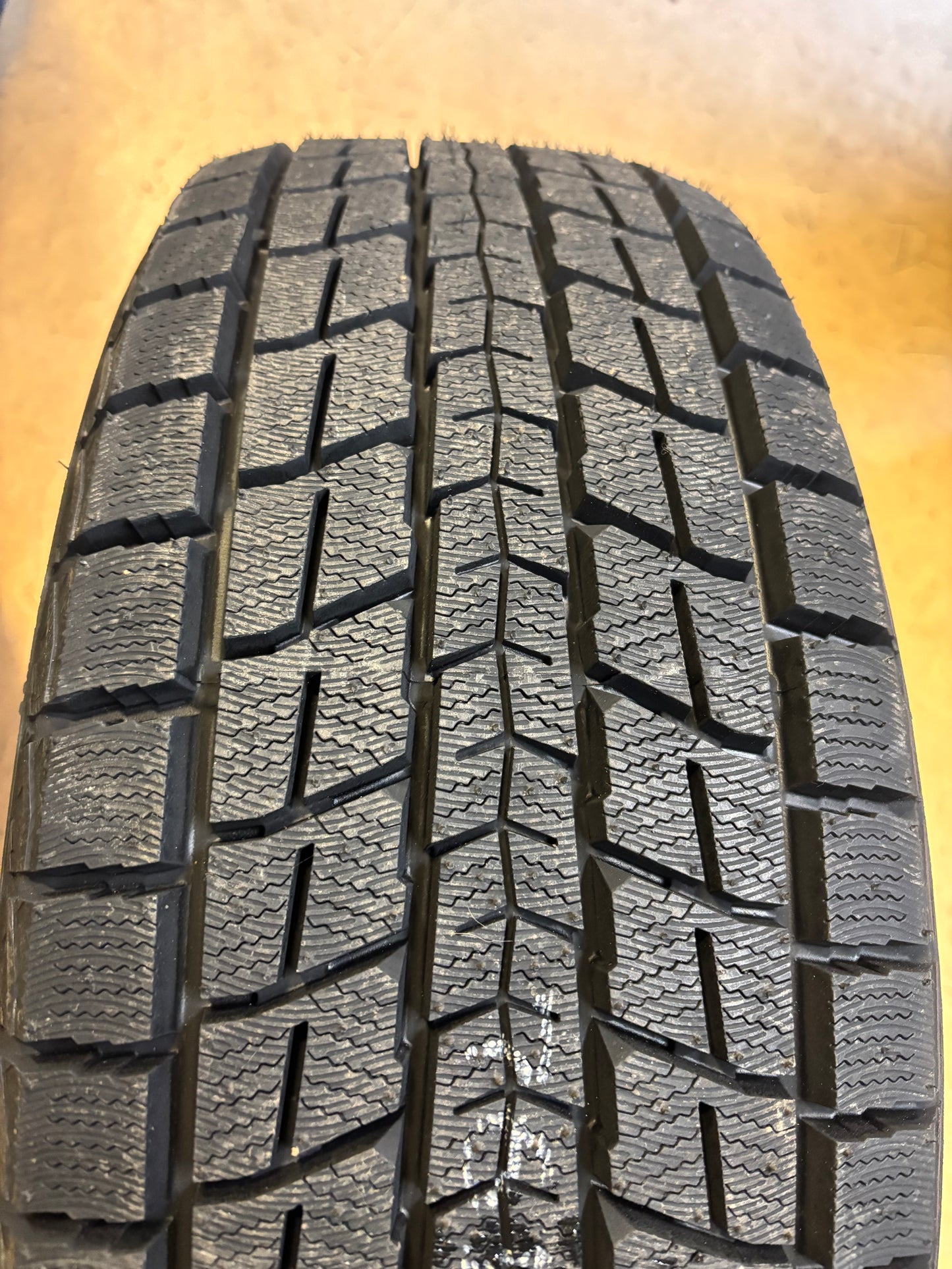 DUNLOP WINTERMAXX SJ8 BSW P 235 55 19 101R SL SNOW WINTER TIRE 290124125