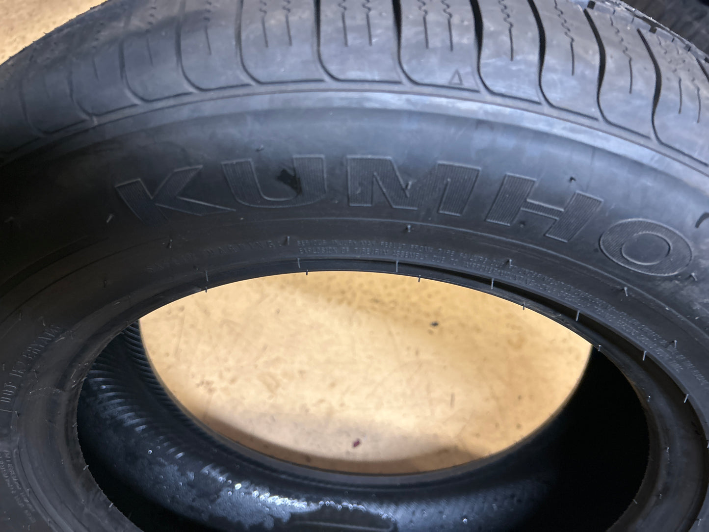 KUMHO ECSTA LX PLATINUM BSW P 205 65 16 95V ALL SEASON TIRE 2227443