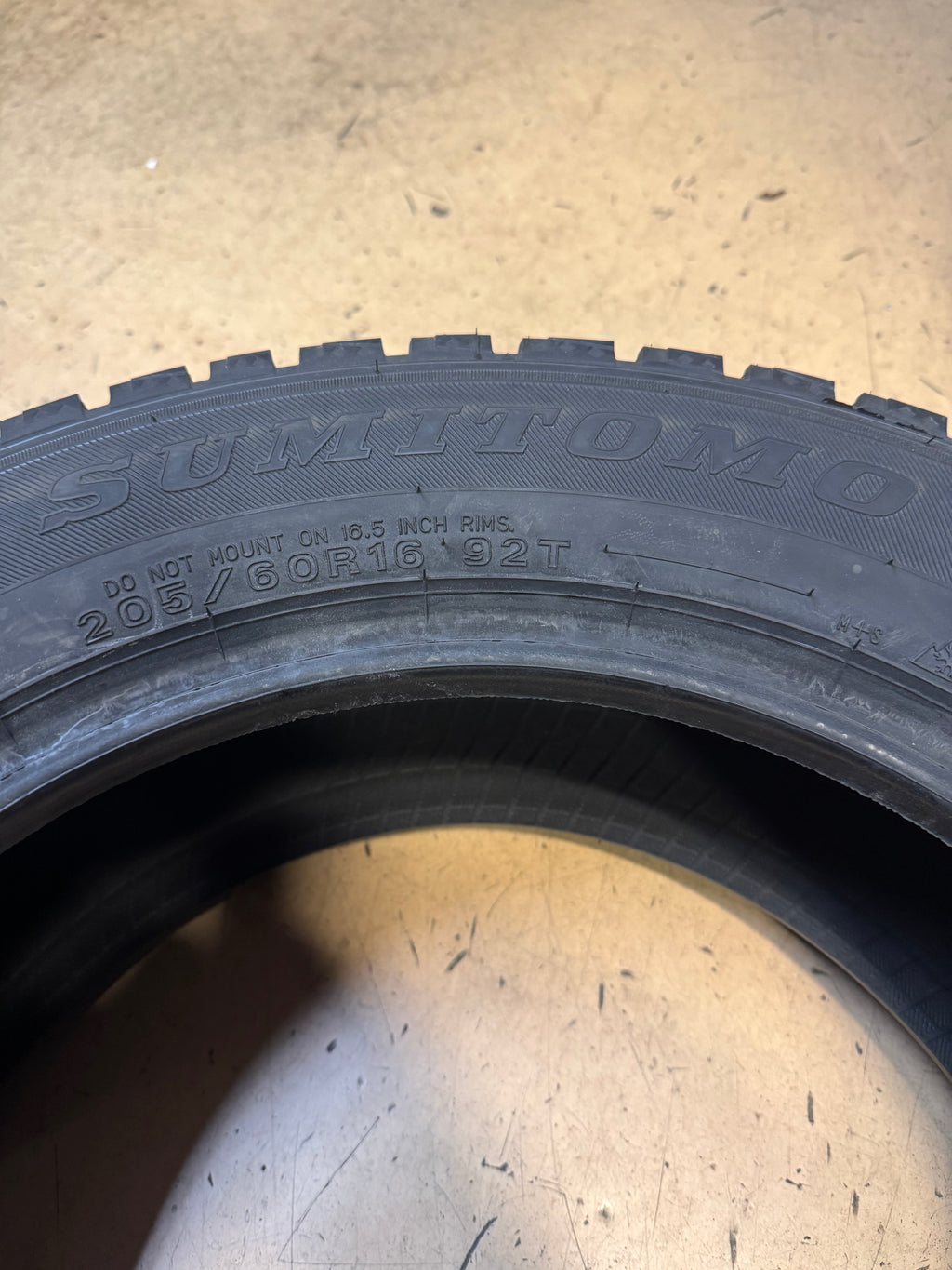 SUMITOMO ICE EDGE BSW P 205 60 16 92T WINTER TIRE EDG18