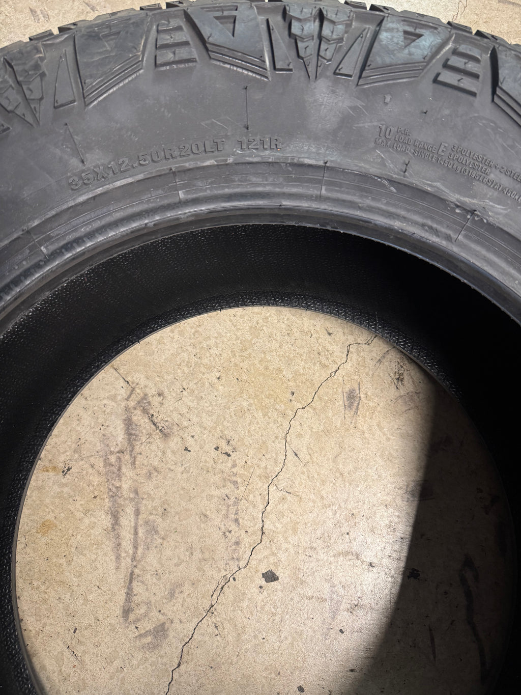 RADAR RENEGADE A/T PRO BSW LT 35 12.5 20 121R 10PLY ALL TERRAIN TIRE RACSTH0010