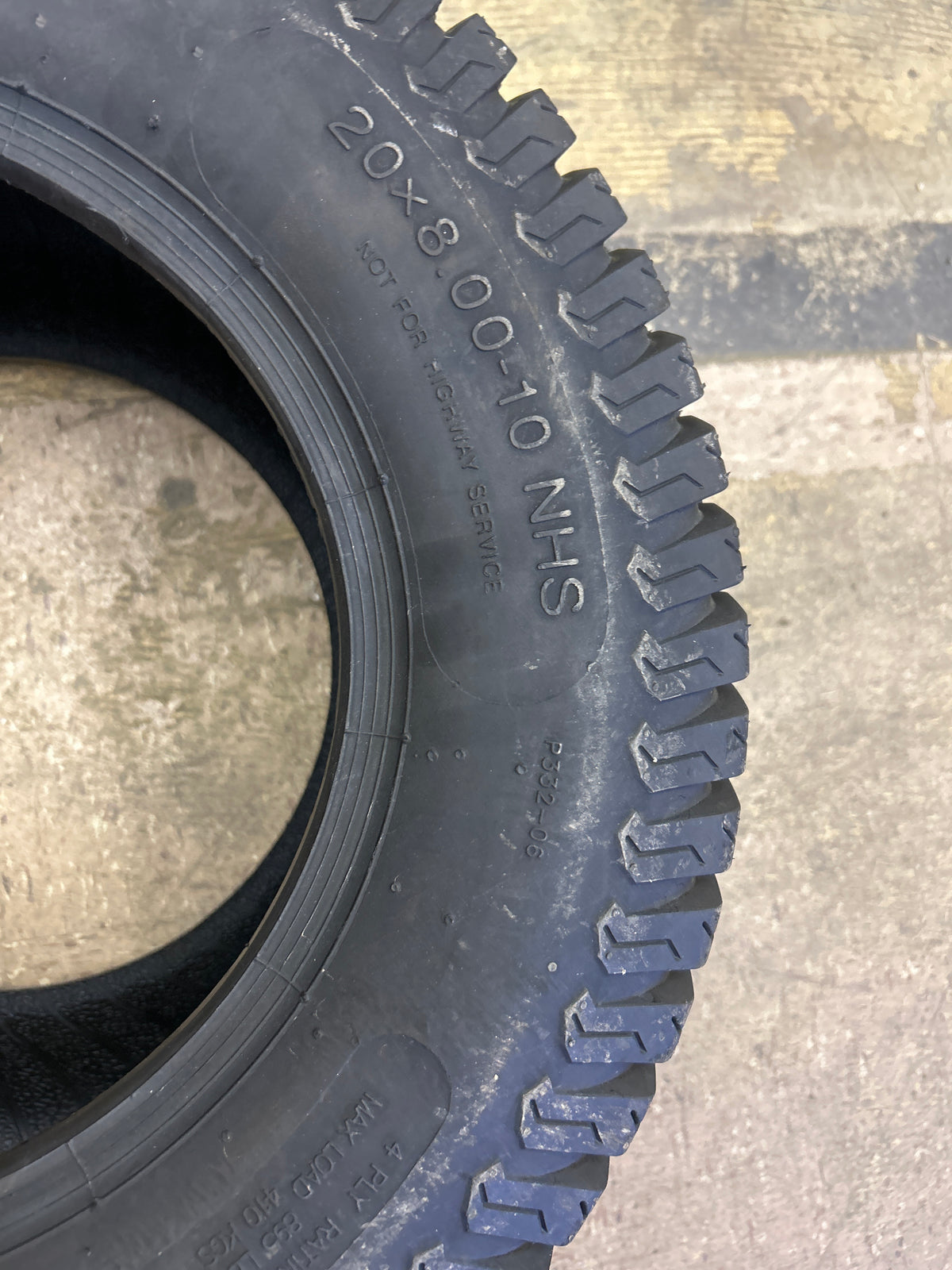 HI-RUN SU05 BSW 20 8 10 4PLY LAWN TIRE WD1137