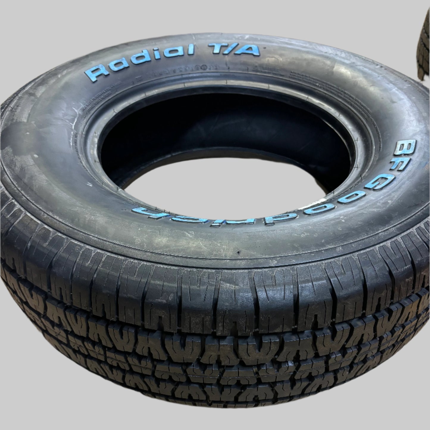 BFGOODRICH RADIAL T/A RWL P 255 70 15 108S SL ALL SEASON TIRE 078685
