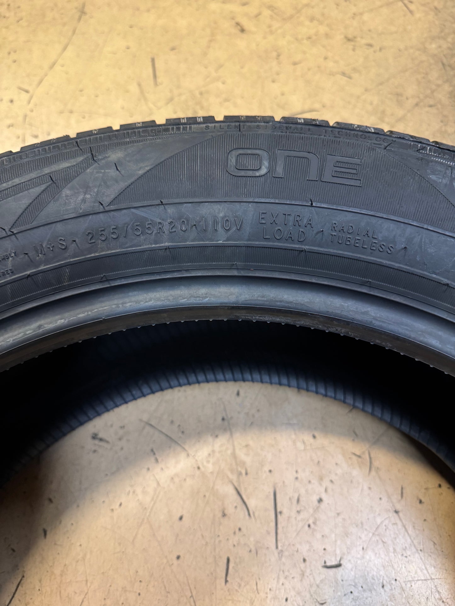 NOKIAN ONE ALL SEASON BSW P 255 55 20 110V XL TIRE T432005