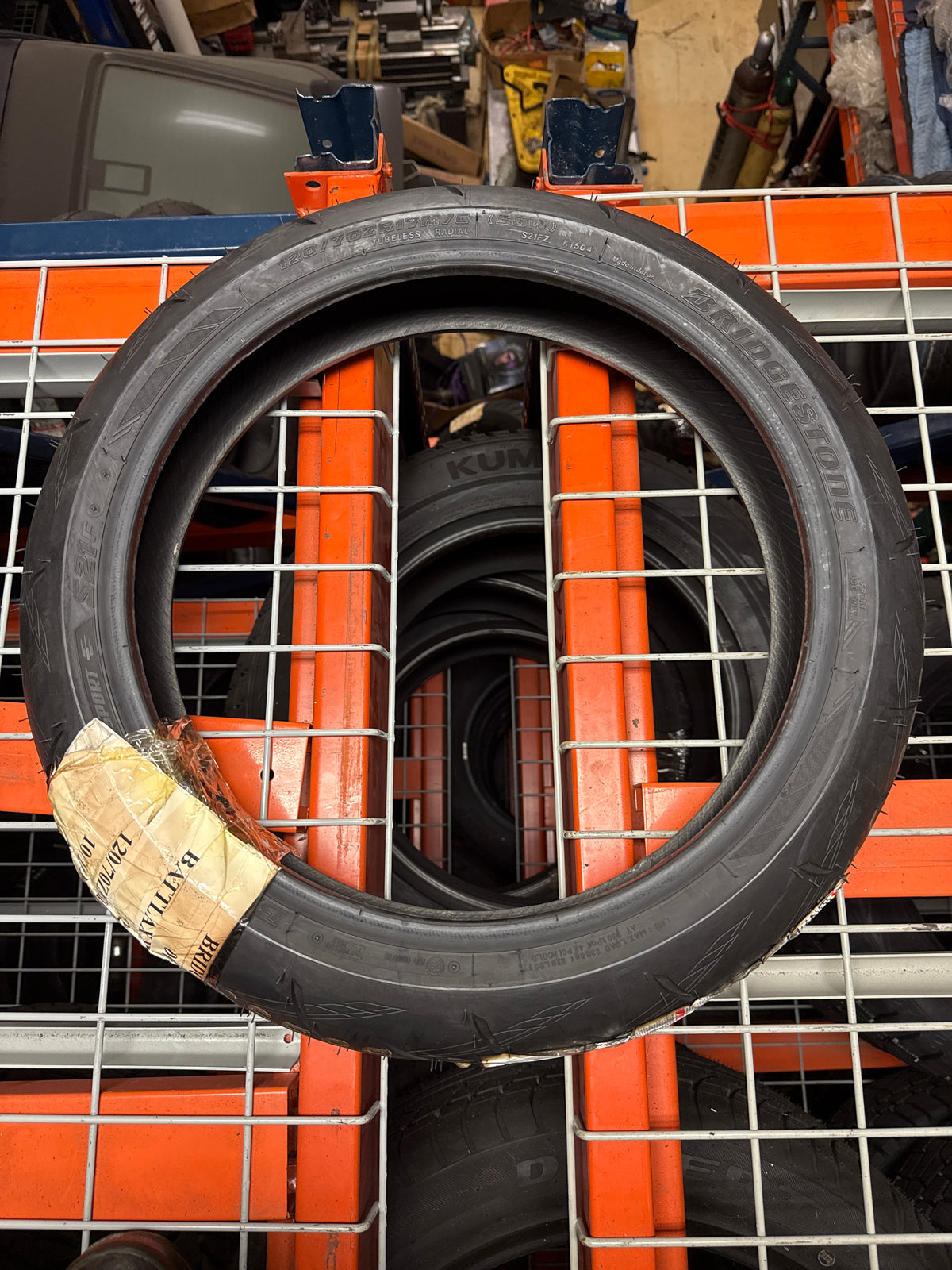 BRIDGESTONE BATTLAX HYPERSPORT S21F 120 70 17 58W FRONT MOTORCYCLE TIRE 005482