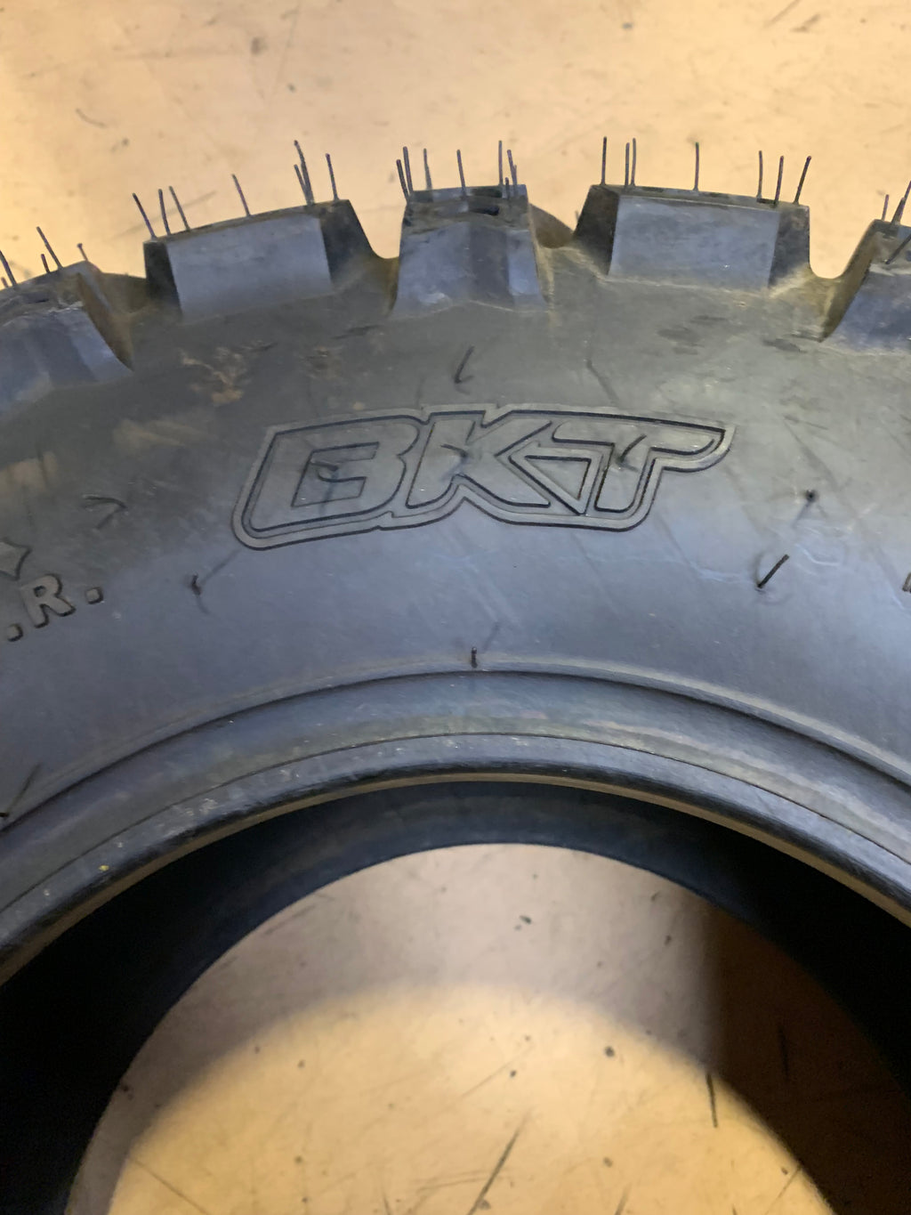 BKT W207 BSW AT 24 8 11 6PLY  ATV/UTV TIRE 94001552