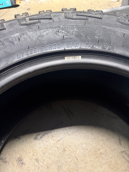NOS MAXXIS MT-762 BIGHORN BSW LT 325 60 20 121/118Q 8PLY MUD TERRAIN TIRE TL00032100