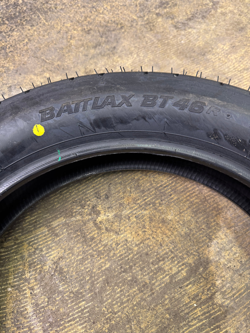 BRIDGESTONE BATTLAX BT46 BSW 130 90 16 67V REAR MOTORCYCLE TIRE 013492