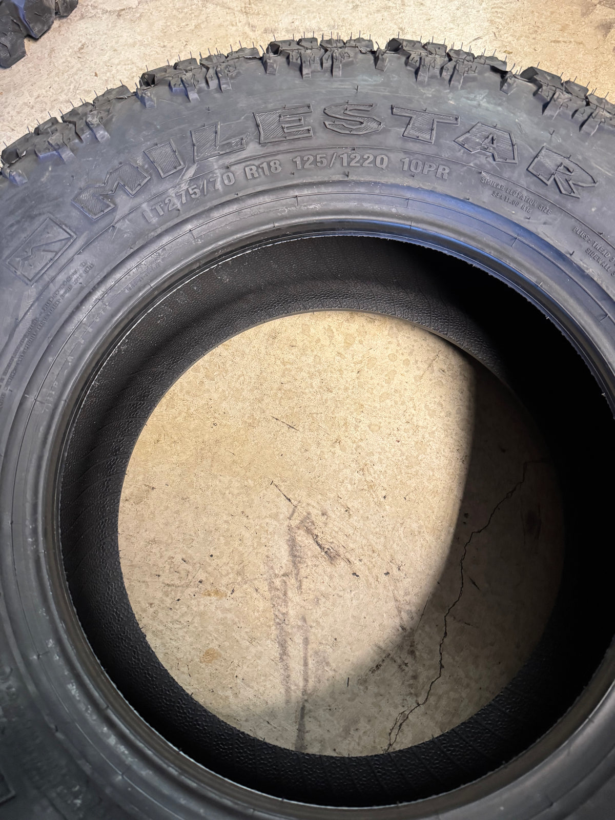 MILESTAR PATAGONIA MT02 BSW LT 275 70 18 125/122Q 10PLY MUD TERRAIN TIRE 22797014