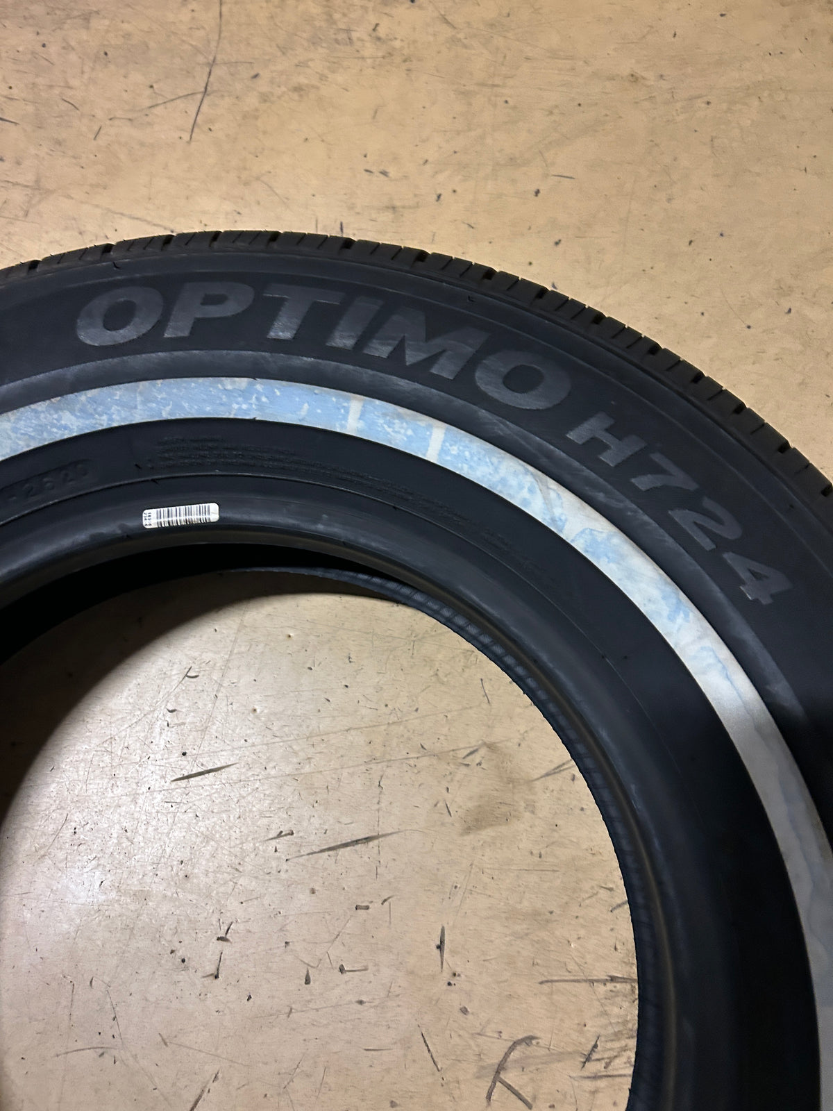 NOS HANKOOK OPTIMO H724 NWW P 195 75 14 92S ALL SEASON TIRE 1011010