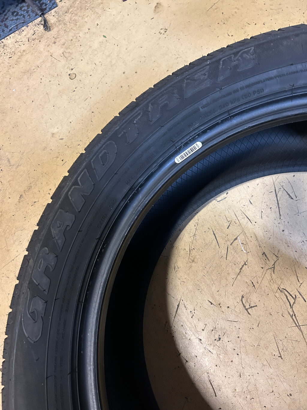 DUNLOP GRANDTREK PT3A BSW P 275 50 21 113V SL ALL SEASON TIRE 290124400
