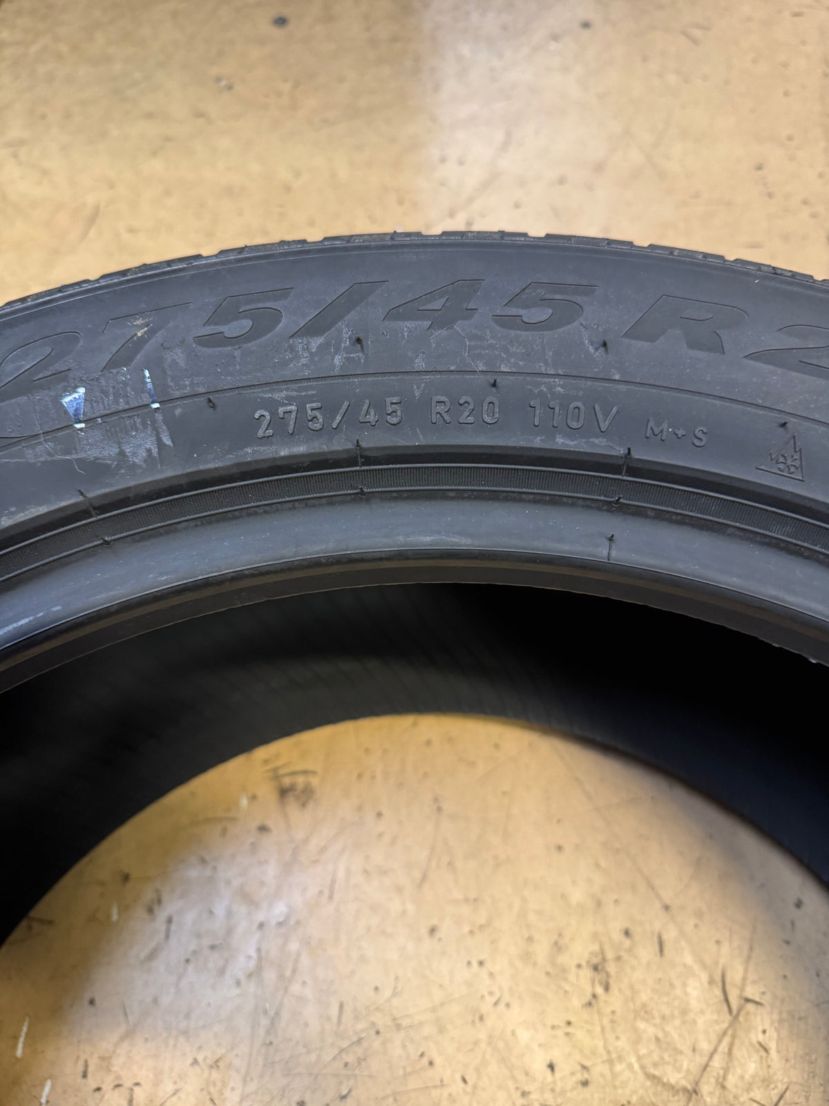 2 NOS PIRELLI SCORPION WINTER (MO) BSW P 275 45 20 110V XL WINTER TIRE 2285300