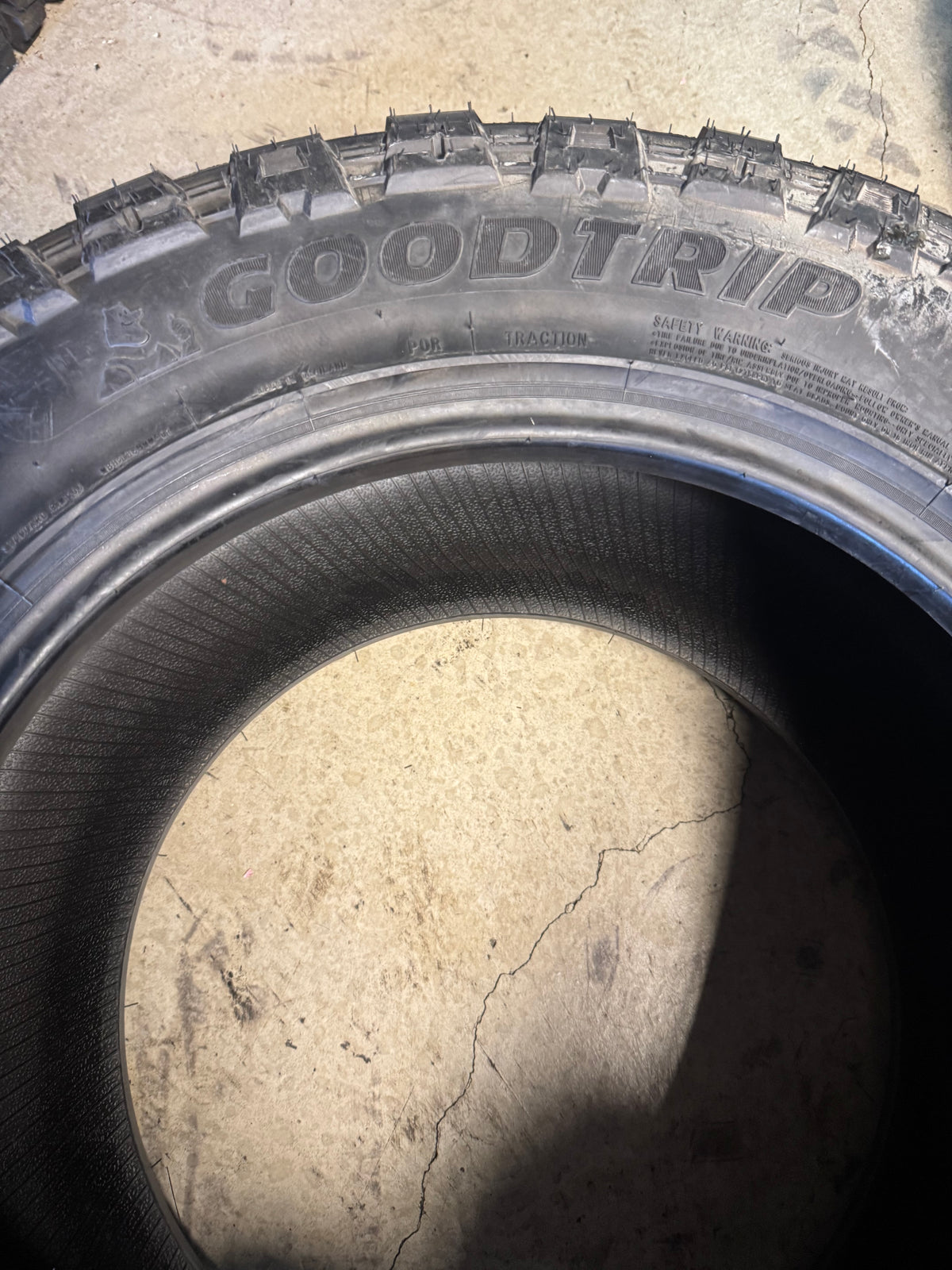 NOS GOODTRIP GS-67 M/T BSW LT 33 12.5 18 118Q 10PLY MUD TERRAIN TIRE LH5B9MC