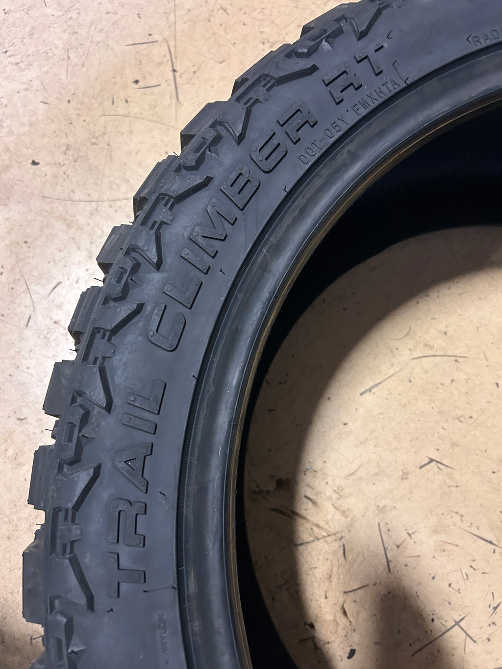 SUMMIT TRAIL CLIMBER RT BSW P 285 45 22 114Q XL RUGGED TIRE 1600703